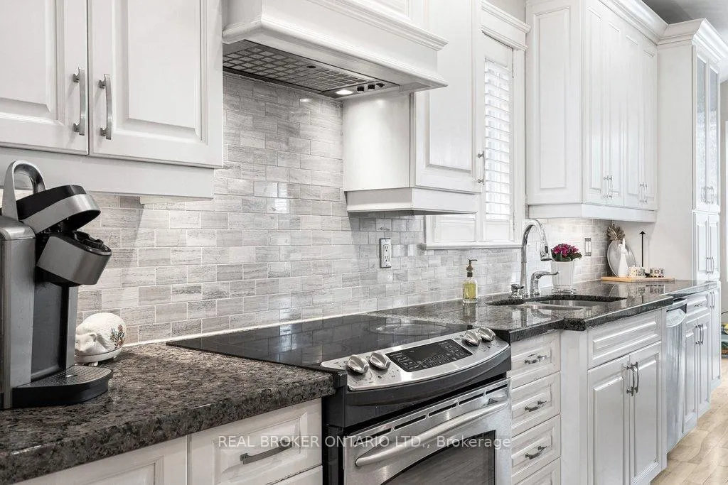 Photo 16 of 32 Feldspar Crescent, Ottawa, Stittsville (Central) — HOMEH
