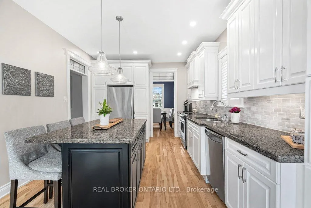 Photo 17 of 32 Feldspar Crescent, Ottawa, Stittsville (Central) — HOMEH
