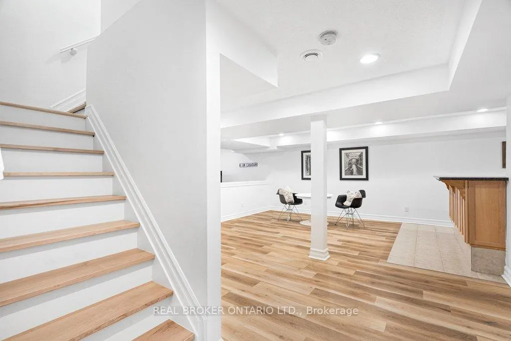 Photo 36 of 32 Feldspar Crescent, Ottawa, Stittsville (Central) — HOMEH