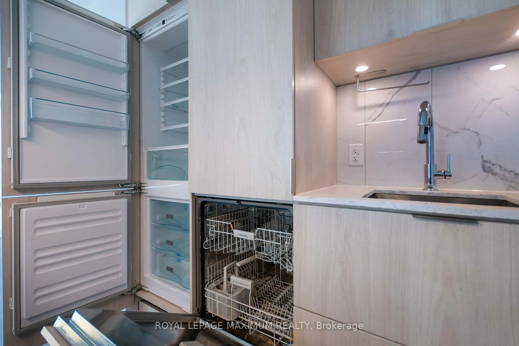 Photo 25 of Unit 2901, 20 Richardson Street, Toronto, Waterfront Communities — HOMEH