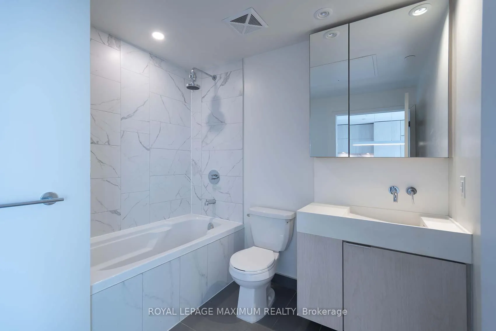Photo 35 of Unit 2901, 20 Richardson Street, Toronto, Waterfront Communities — HOMEH