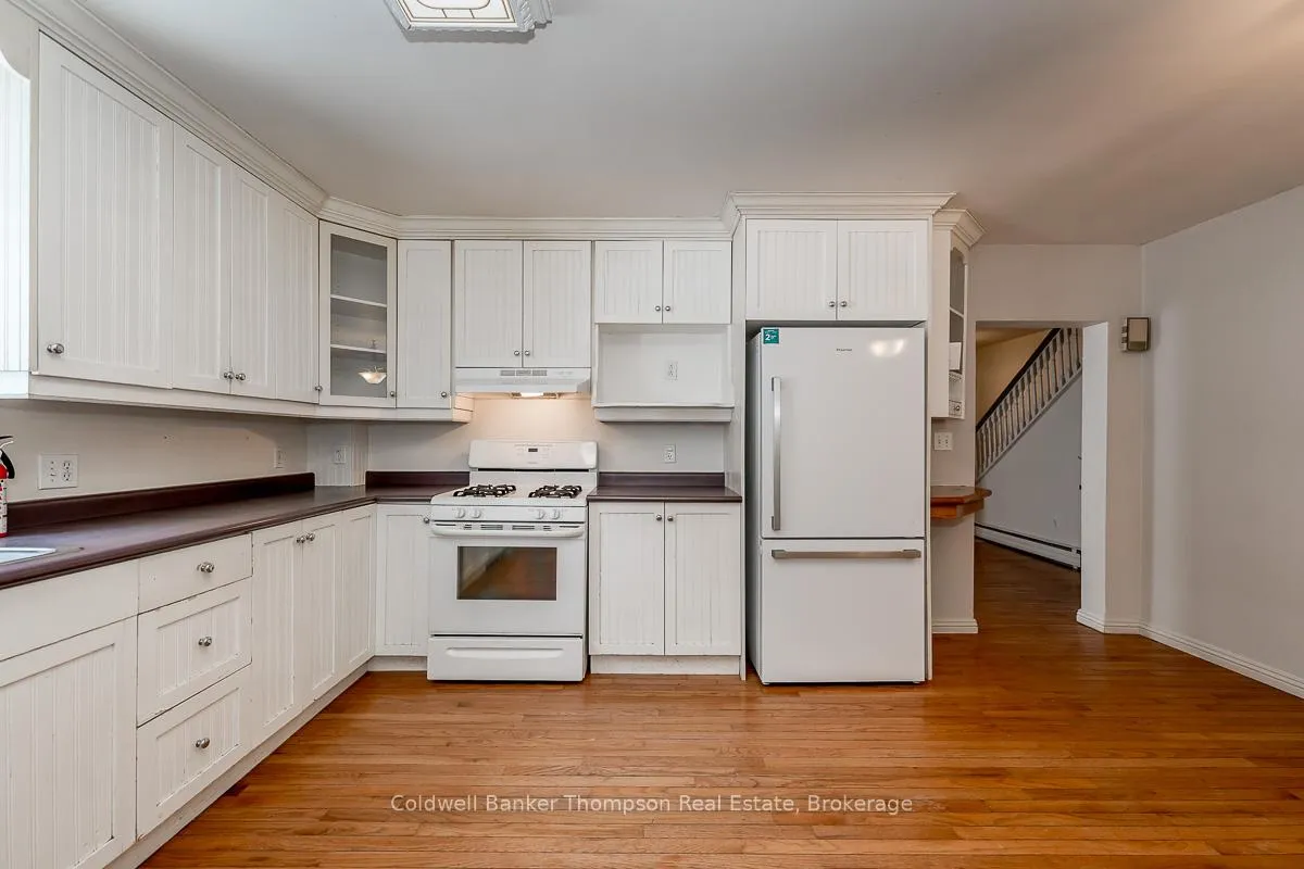 Photo 8 of Unit Unit A, 145 Front Street, Bracebridge, Macaulay — HOMEH
