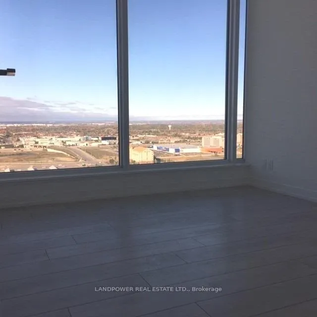Photo 4 of Unit 2309, 5 Buttermill Avenue, Vaughan, Concord — HOMEH