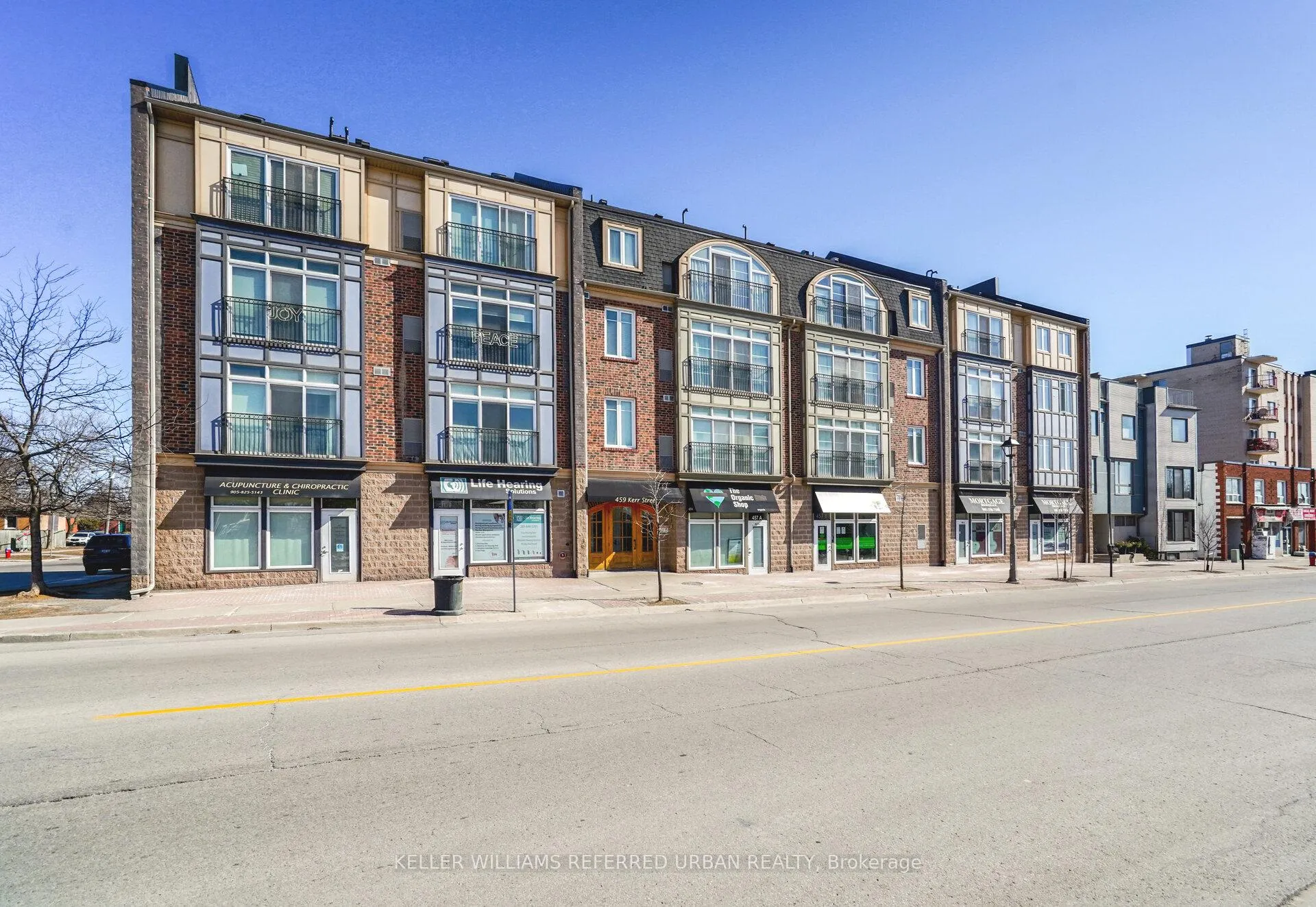 Front of Unit 305, 459 Kerr Street