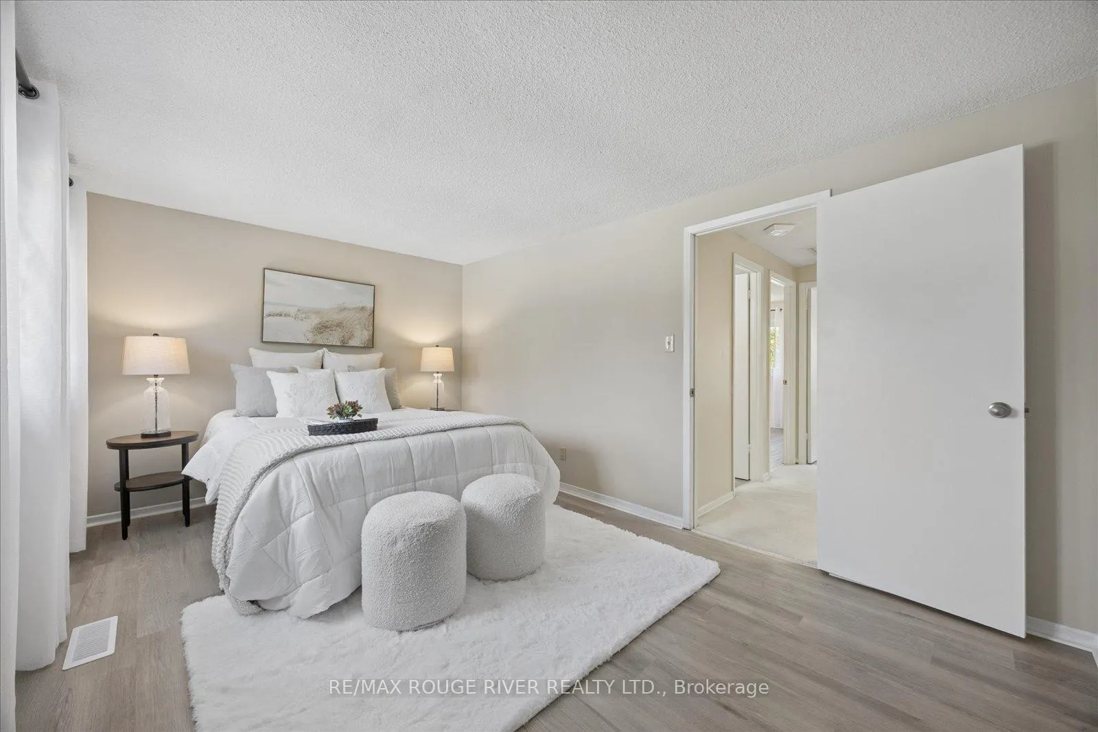 Photo 14 of 886 Gentry Crescent, Oshawa, Eastdale — HOMEH