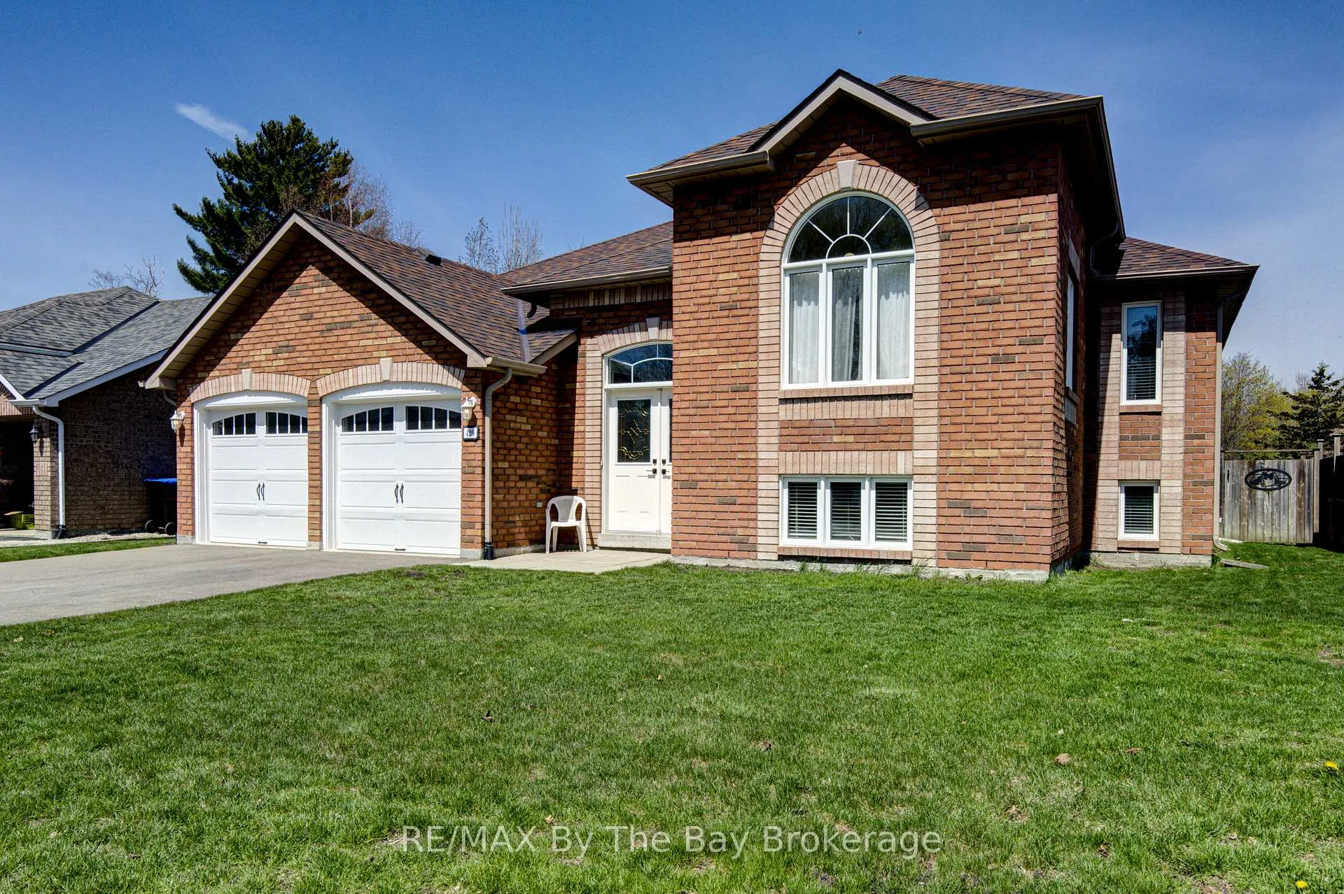Photo 3 of 420 Ramblewood Drive, Wasaga Beach — HOMEH