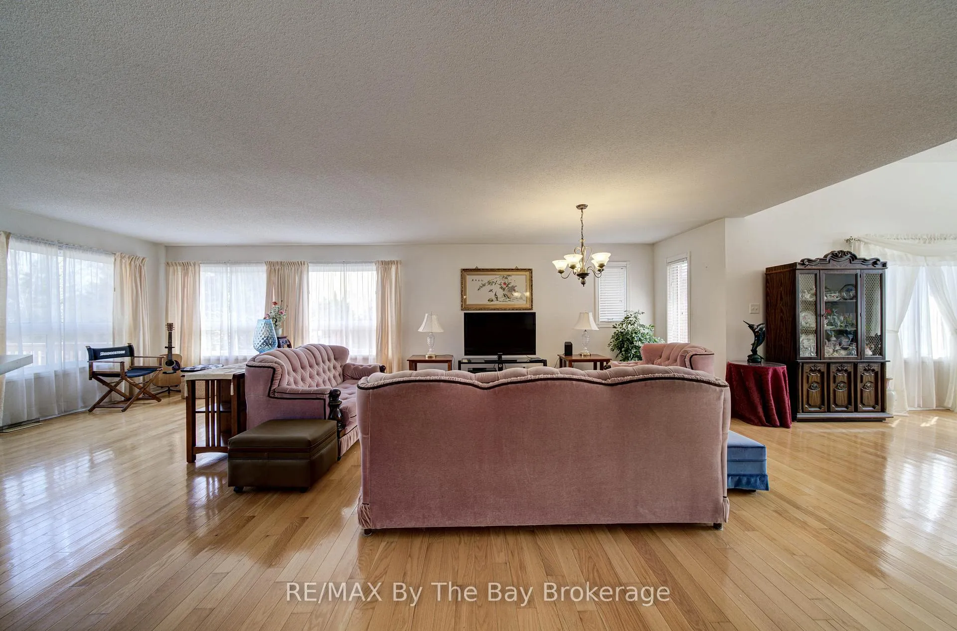 Photo 12 of 420 Ramblewood Drive, Wasaga Beach — HOMEH