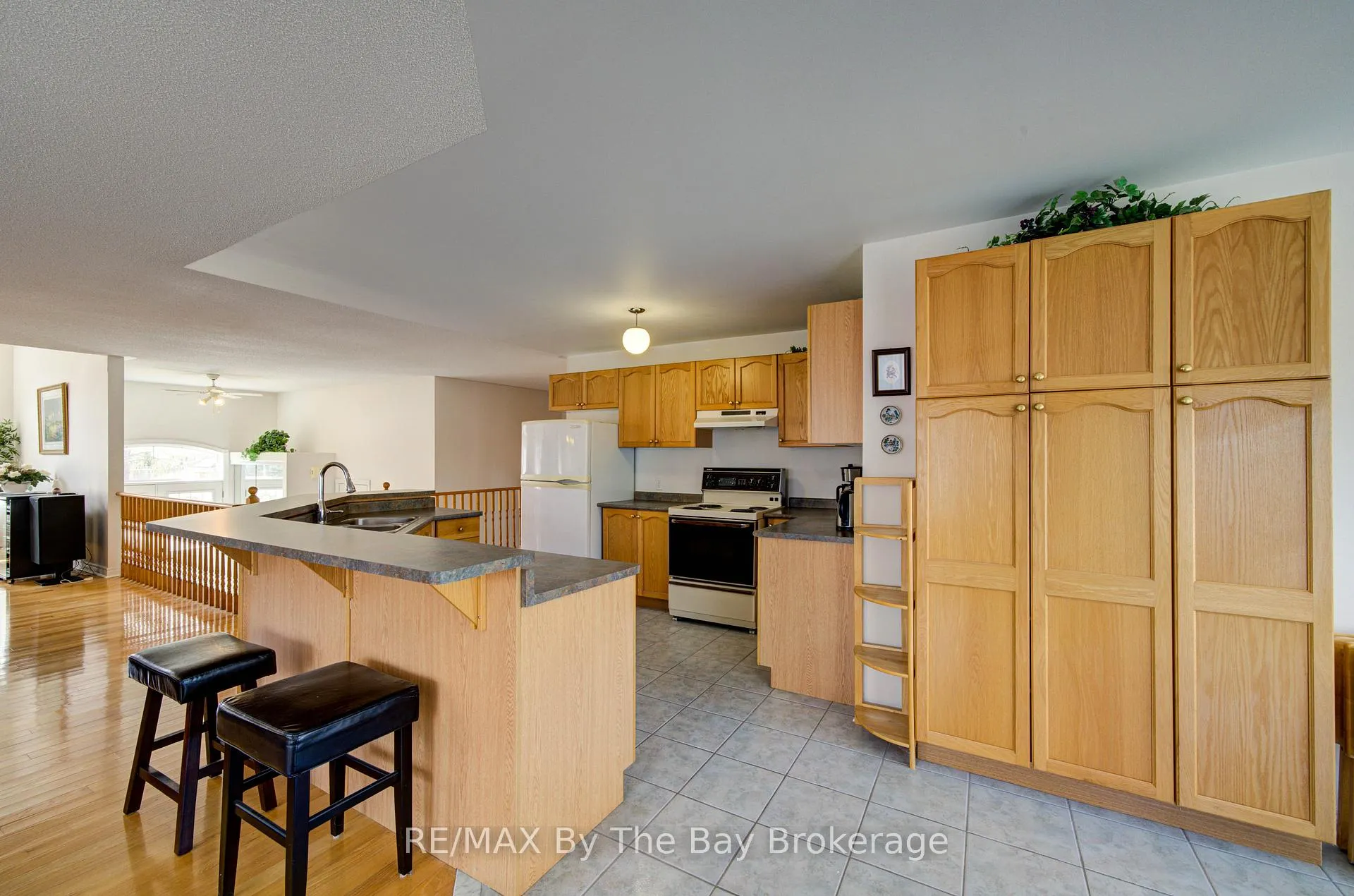 Photo 30 of 420 Ramblewood Drive, Wasaga Beach — HOMEH
