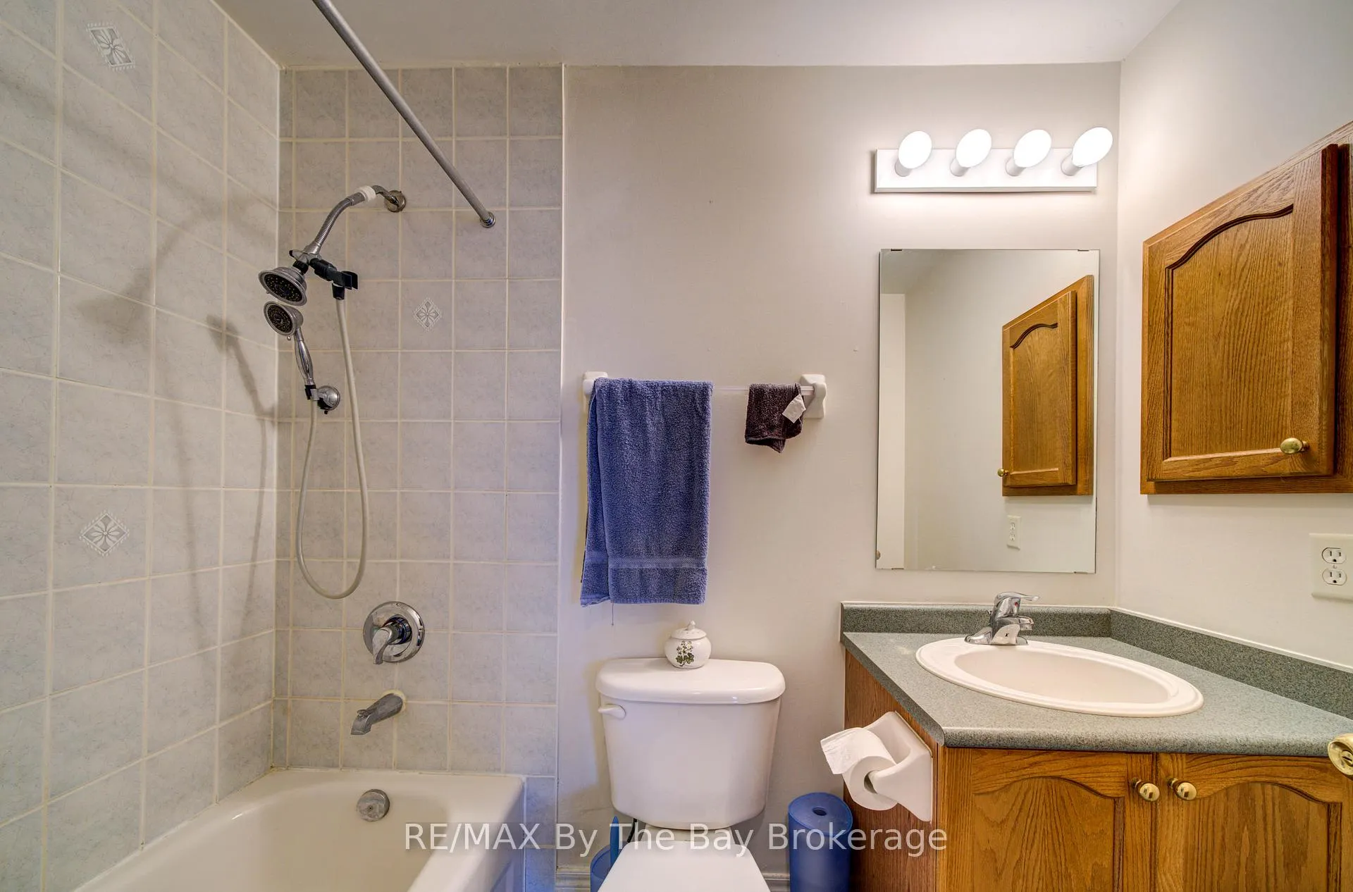 Photo 45 of 420 Ramblewood Drive, Wasaga Beach — HOMEH