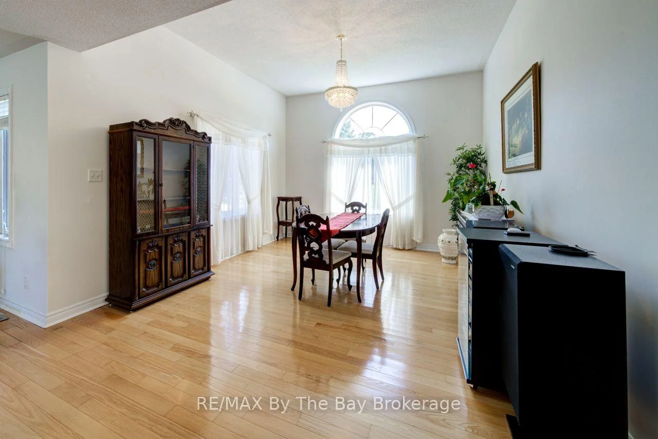 Photo 11 of 420 Ramblewood Drive, Wasaga Beach — HOMEH