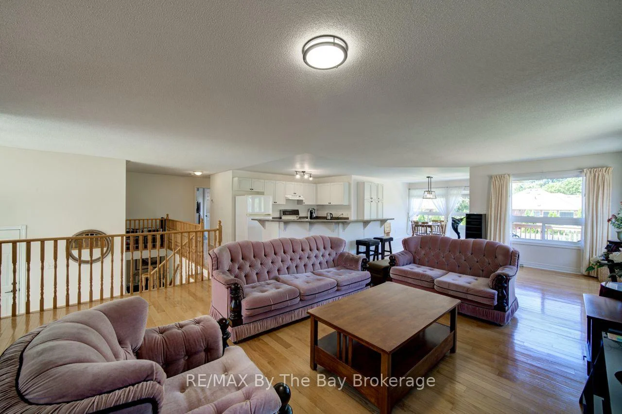 Photo 19 of 420 Ramblewood Drive, Wasaga Beach — HOMEH