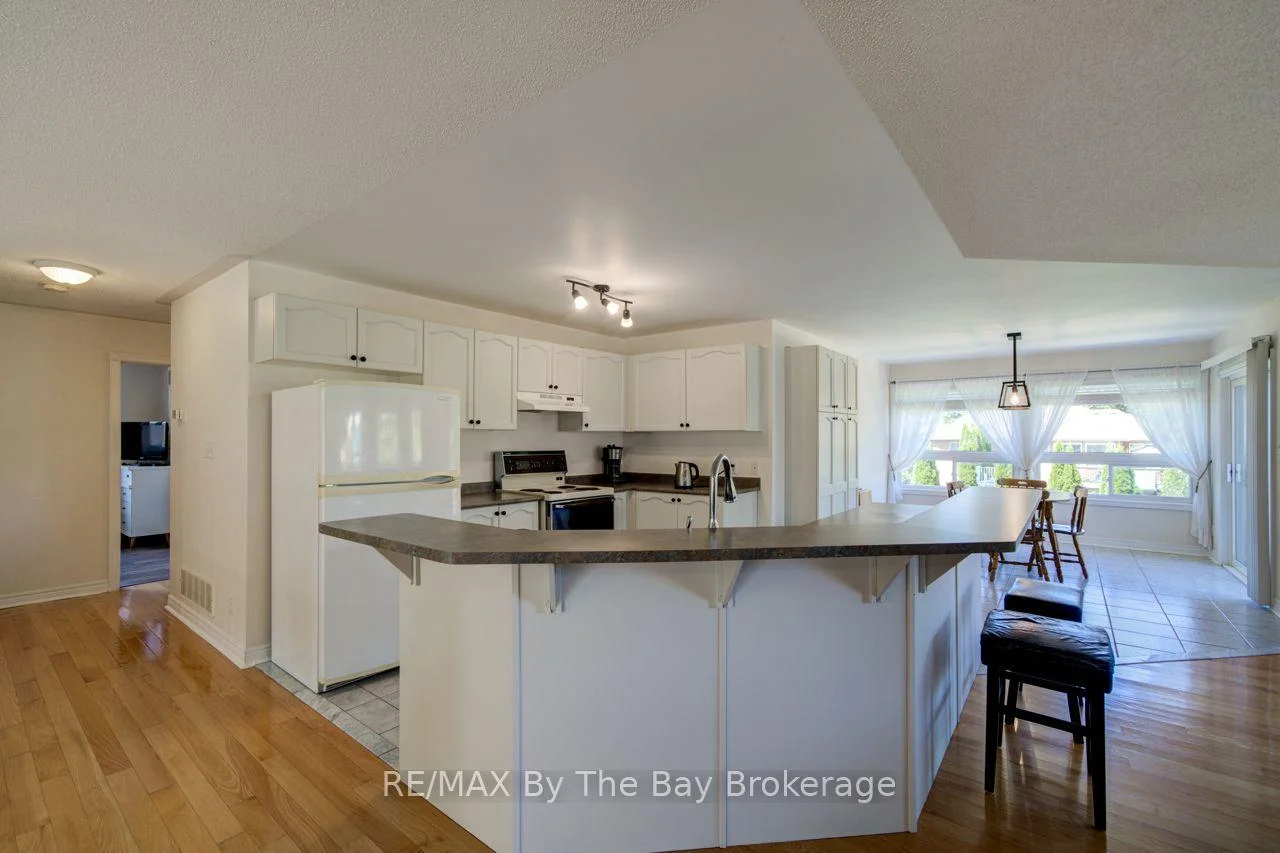 Photo 23 of 420 Ramblewood Drive, Wasaga Beach — HOMEH