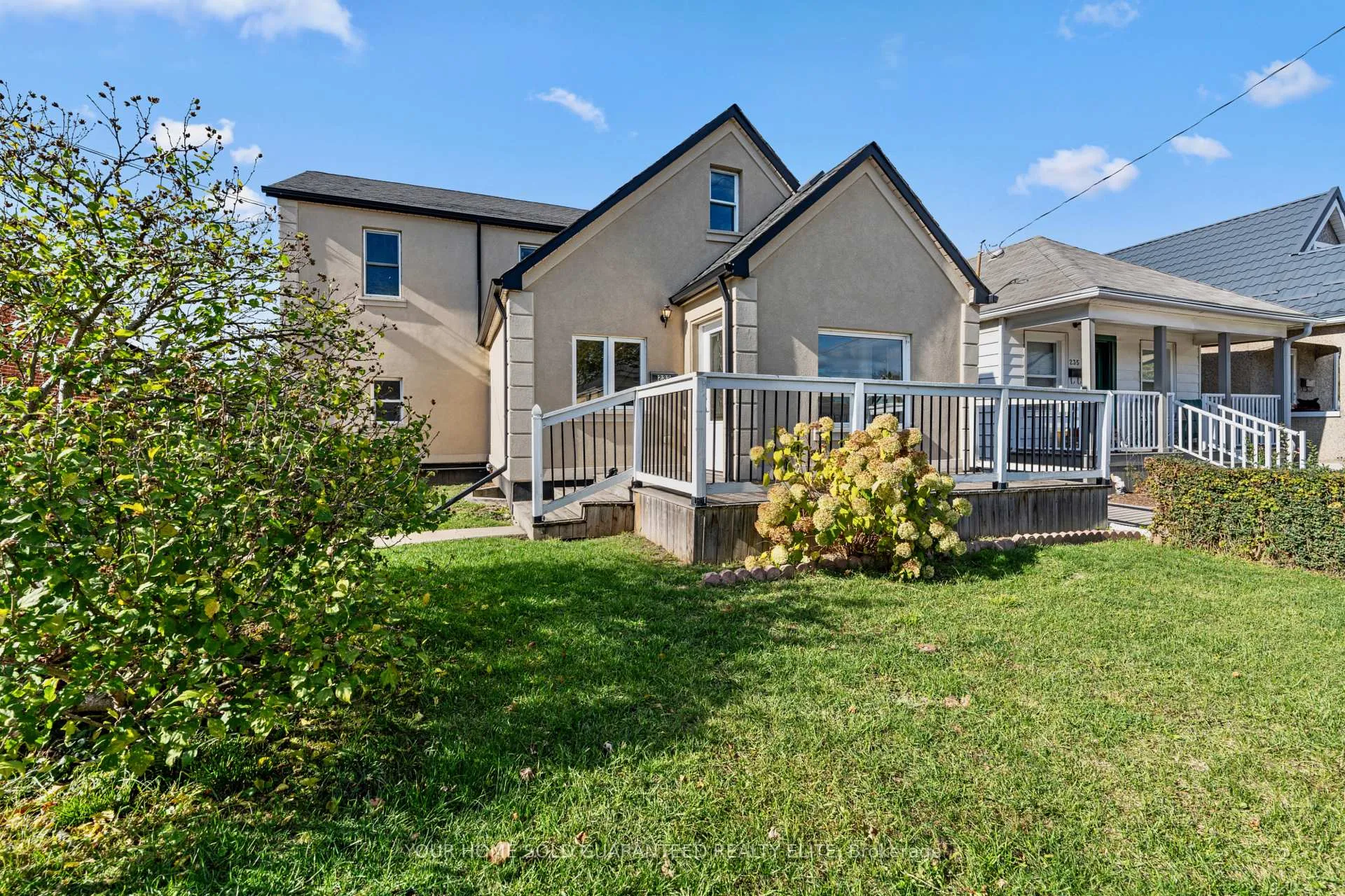 Photo 2 of 233 Normanhurst Avenue, Hamilton, Normanhurst — HOMEH