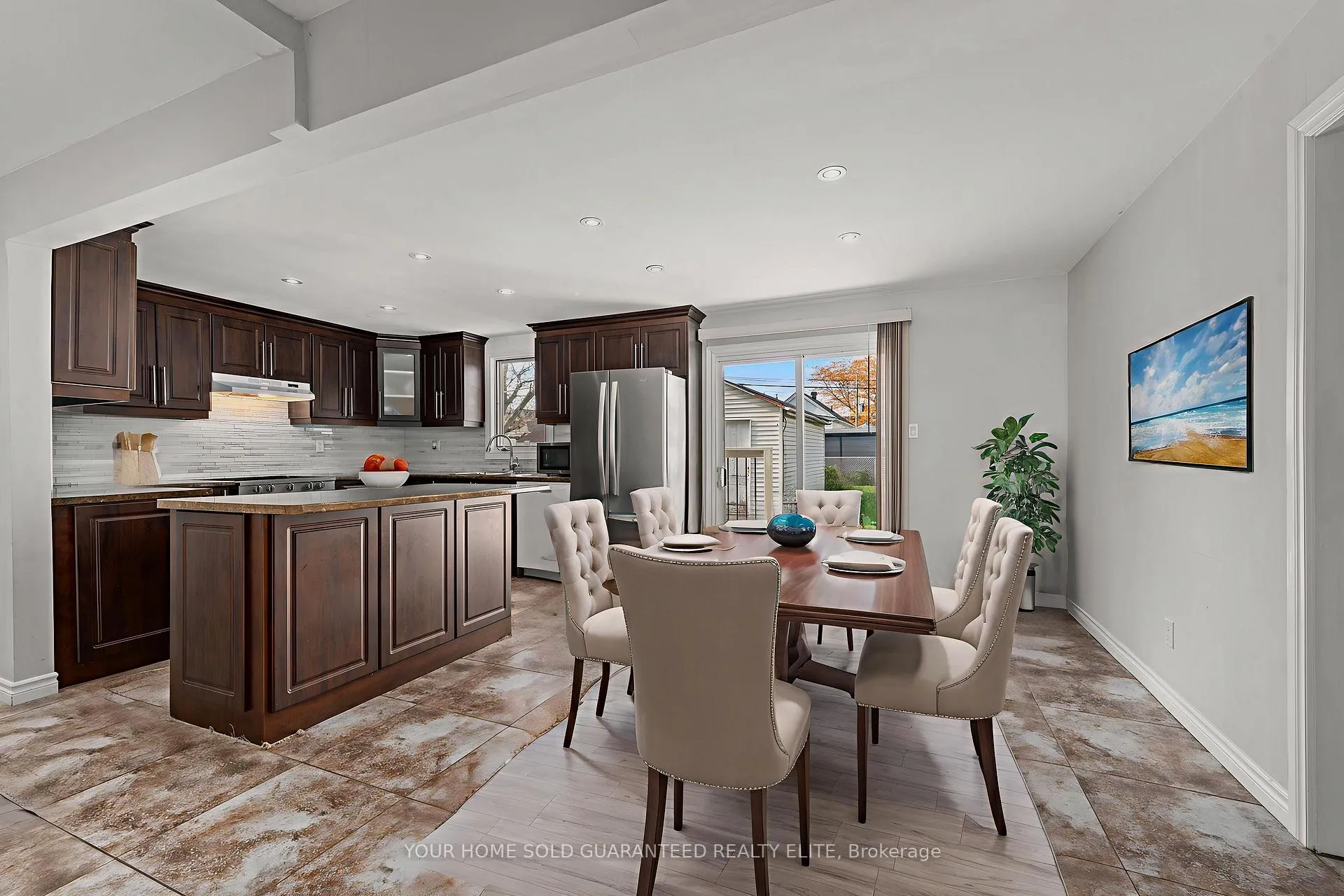 Photo 6 of 233 Normanhurst Avenue, Hamilton, Normanhurst — HOMEH