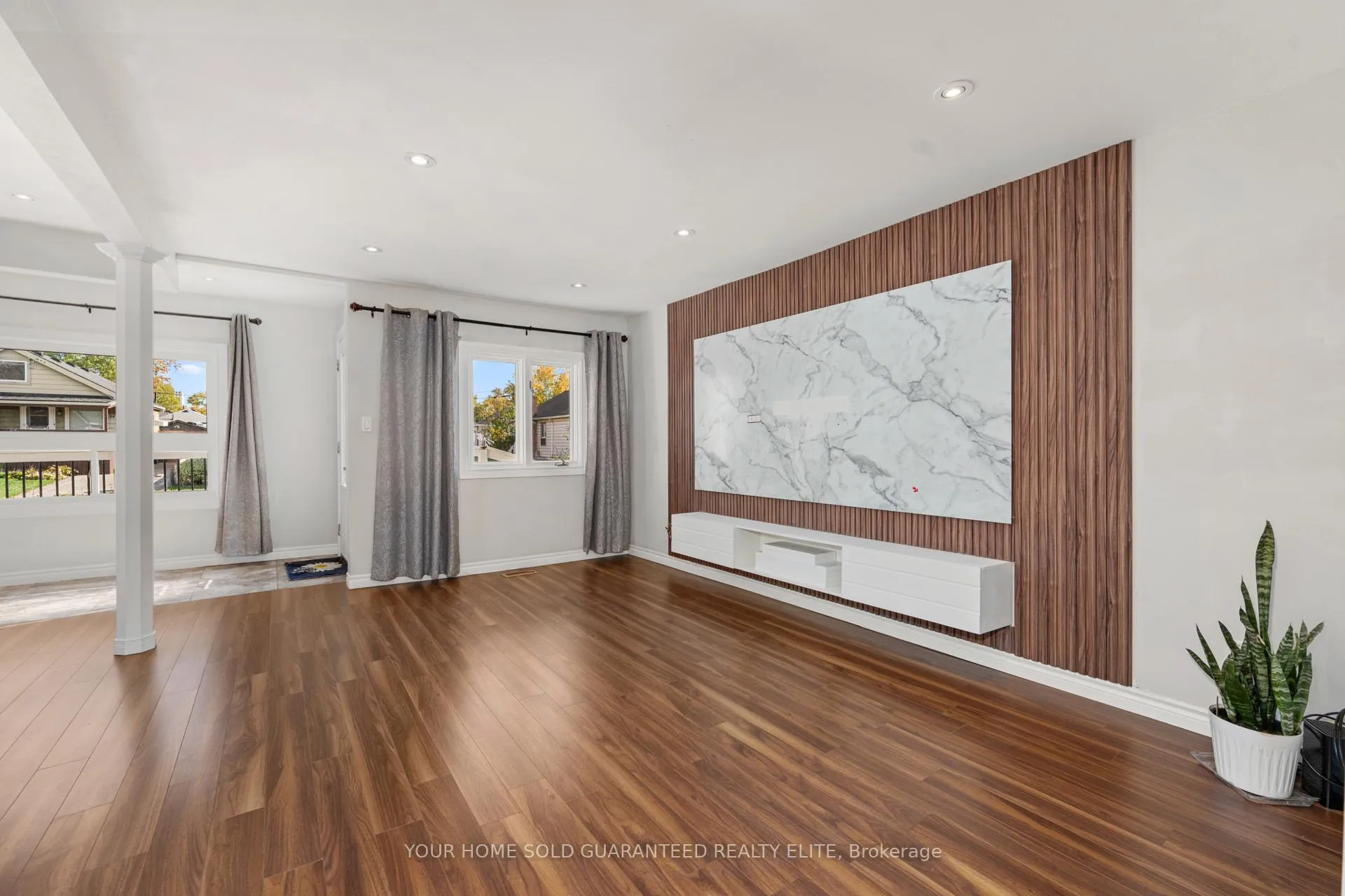 Photo 26 of 233 Normanhurst Avenue, Hamilton, Normanhurst — HOMEH