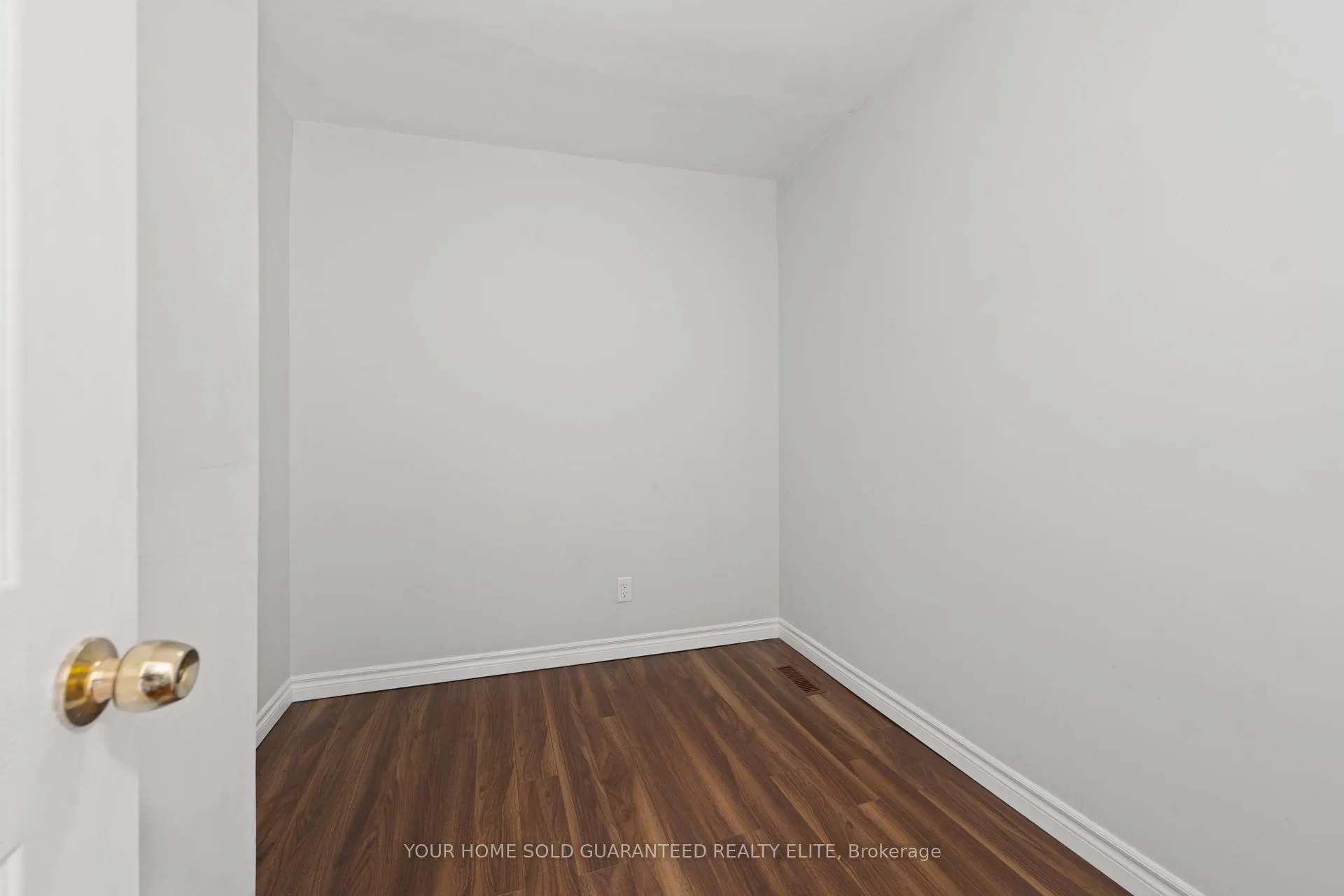 Photo 29 of 233 Normanhurst Avenue, Hamilton, Normanhurst — HOMEH
