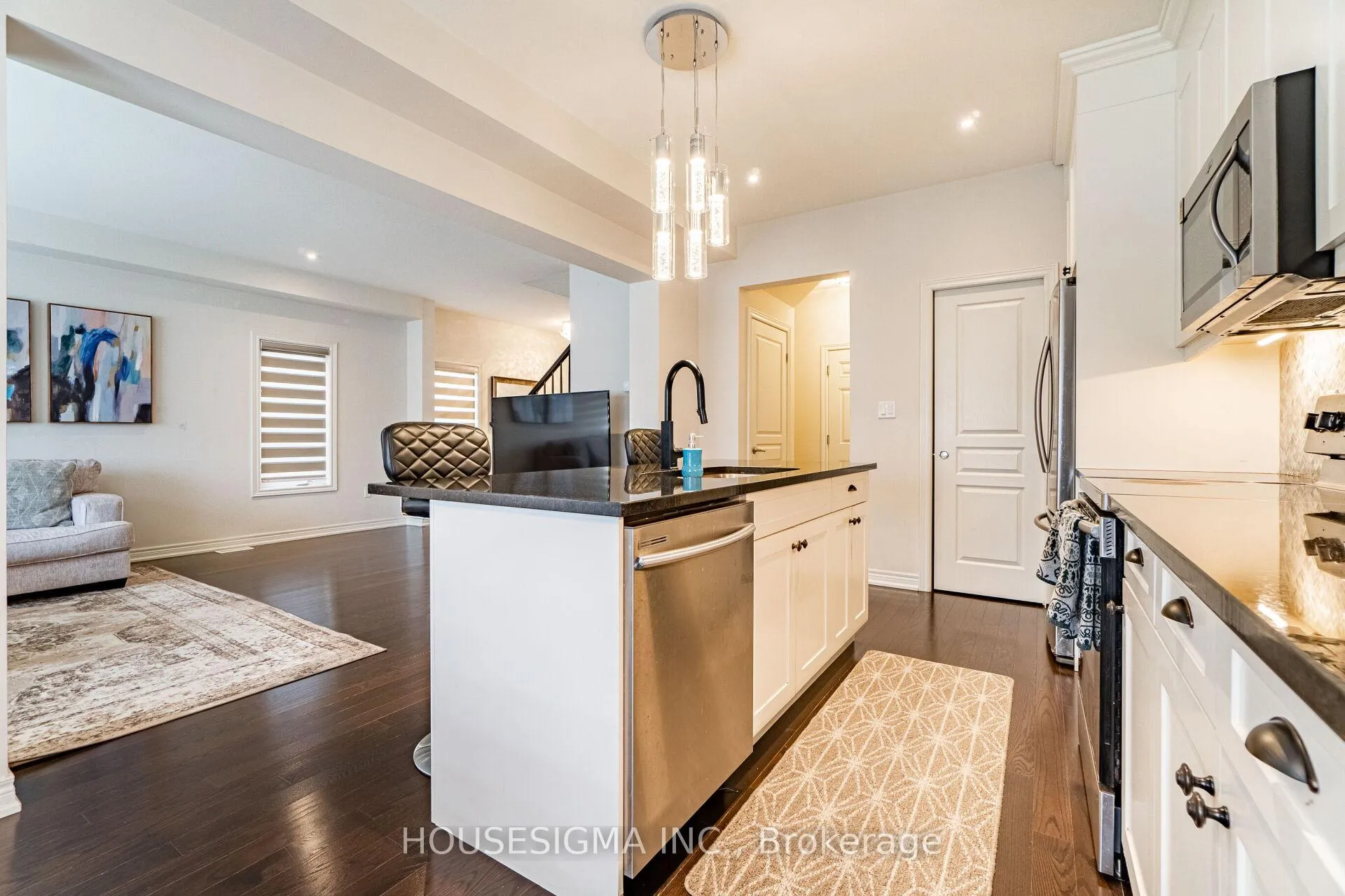 Photo 13 of 6099 Eaglewood Drive, Niagara Falls, Oldfield — HOMEH