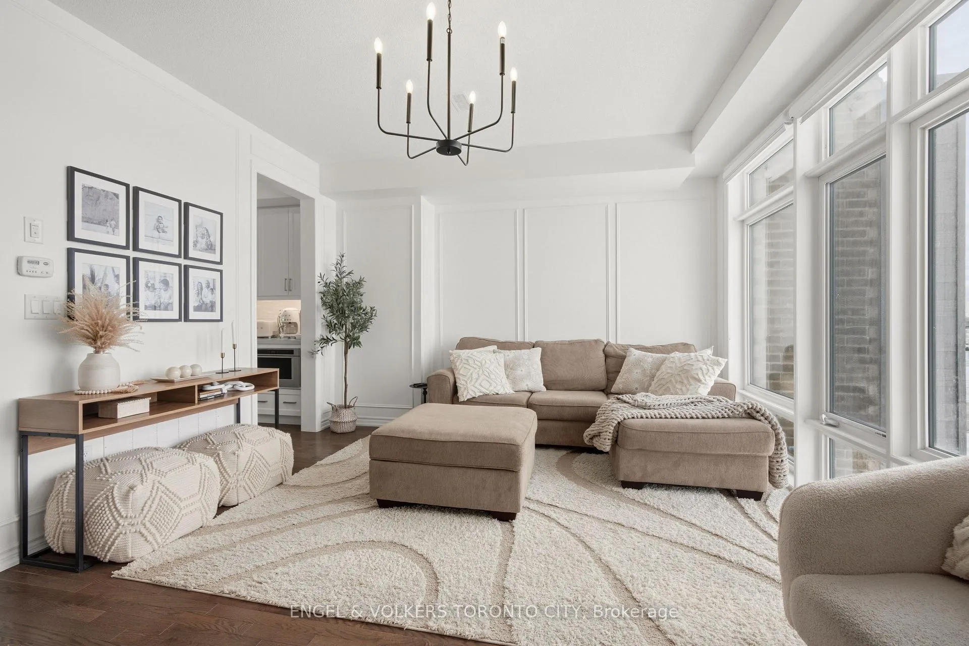 Photo 17 of 43 Holyrood Crescent, Vaughan, Kleinburg — HOMEH