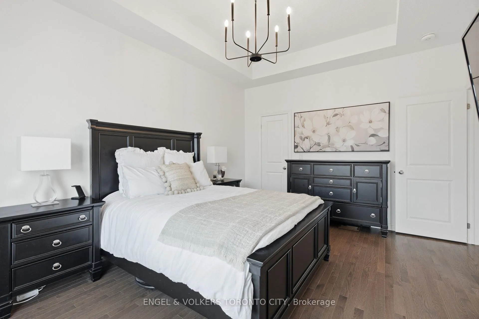 Photo 22 of 43 Holyrood Crescent, Vaughan, Kleinburg — HOMEH