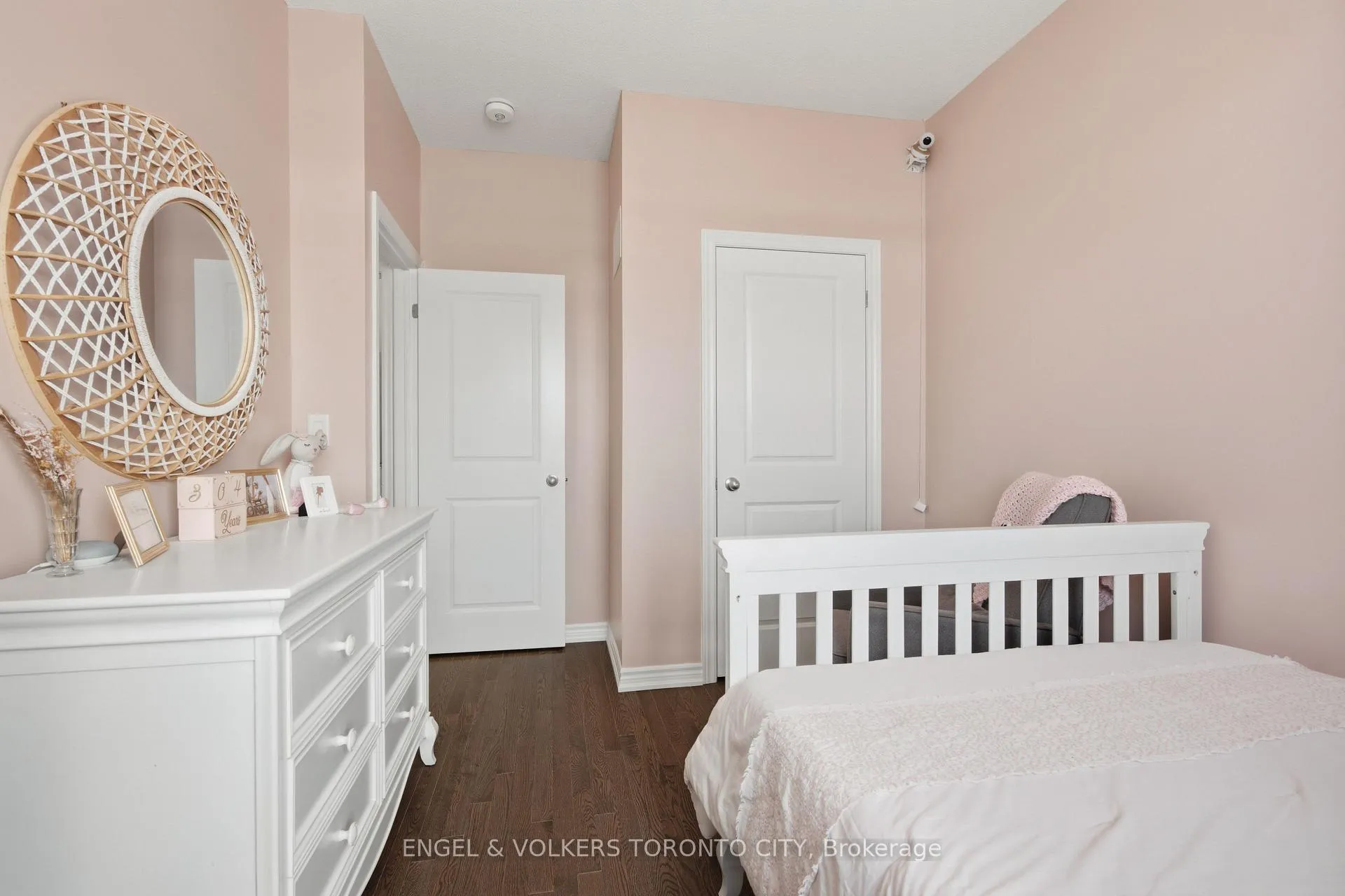 Photo 27 of 43 Holyrood Crescent, Vaughan, Kleinburg — HOMEH