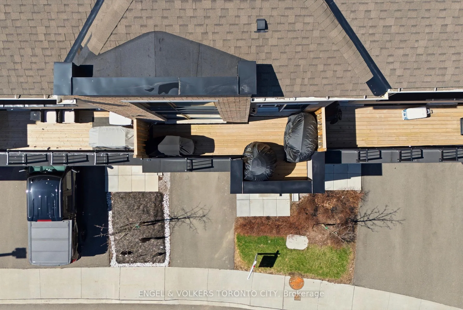 Photo 32 of 43 Holyrood Crescent, Vaughan, Kleinburg — HOMEH