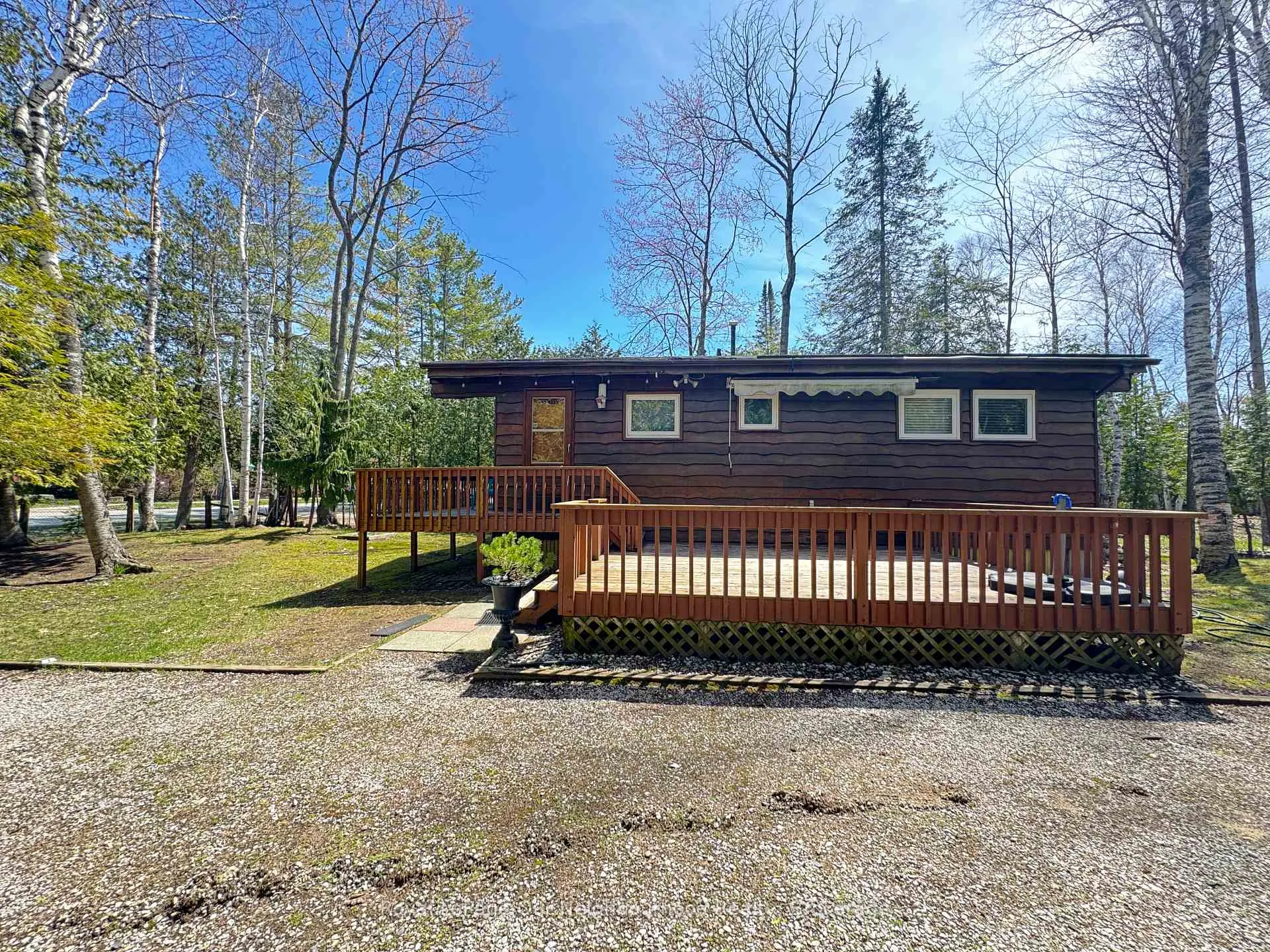 Photo 2 of 236 Zoo Park Road, Wasaga Beach — HOMEH