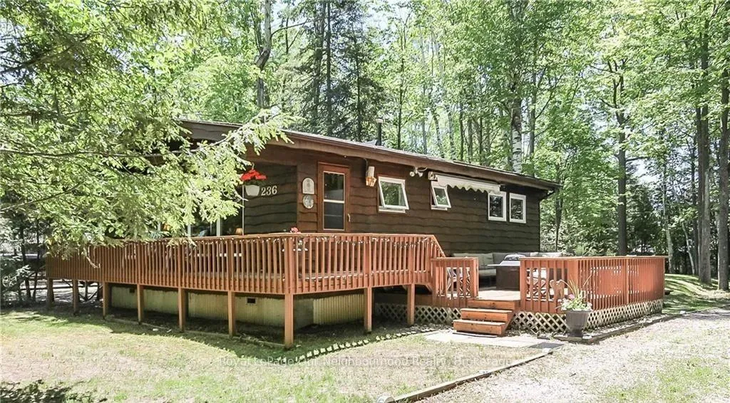 Photo 4 of 236 Zoo Park Road, Wasaga Beach — HOMEH