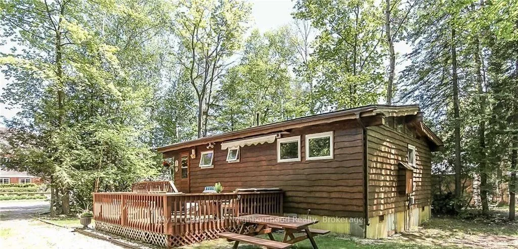 Photo 5 of 236 Zoo Park Road, Wasaga Beach — HOMEH