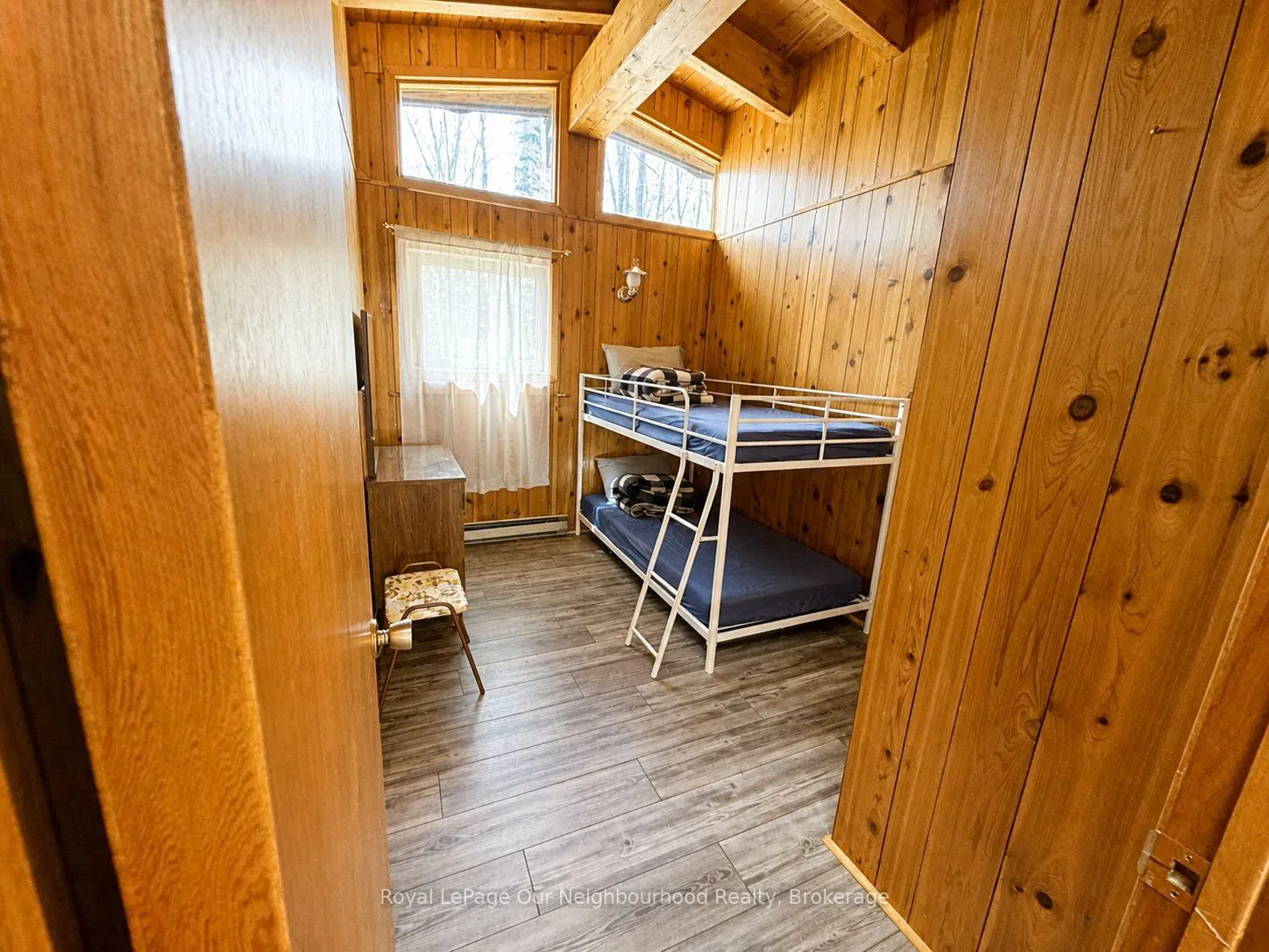 Photo 17 of 236 Zoo Park Road, Wasaga Beach — HOMEH