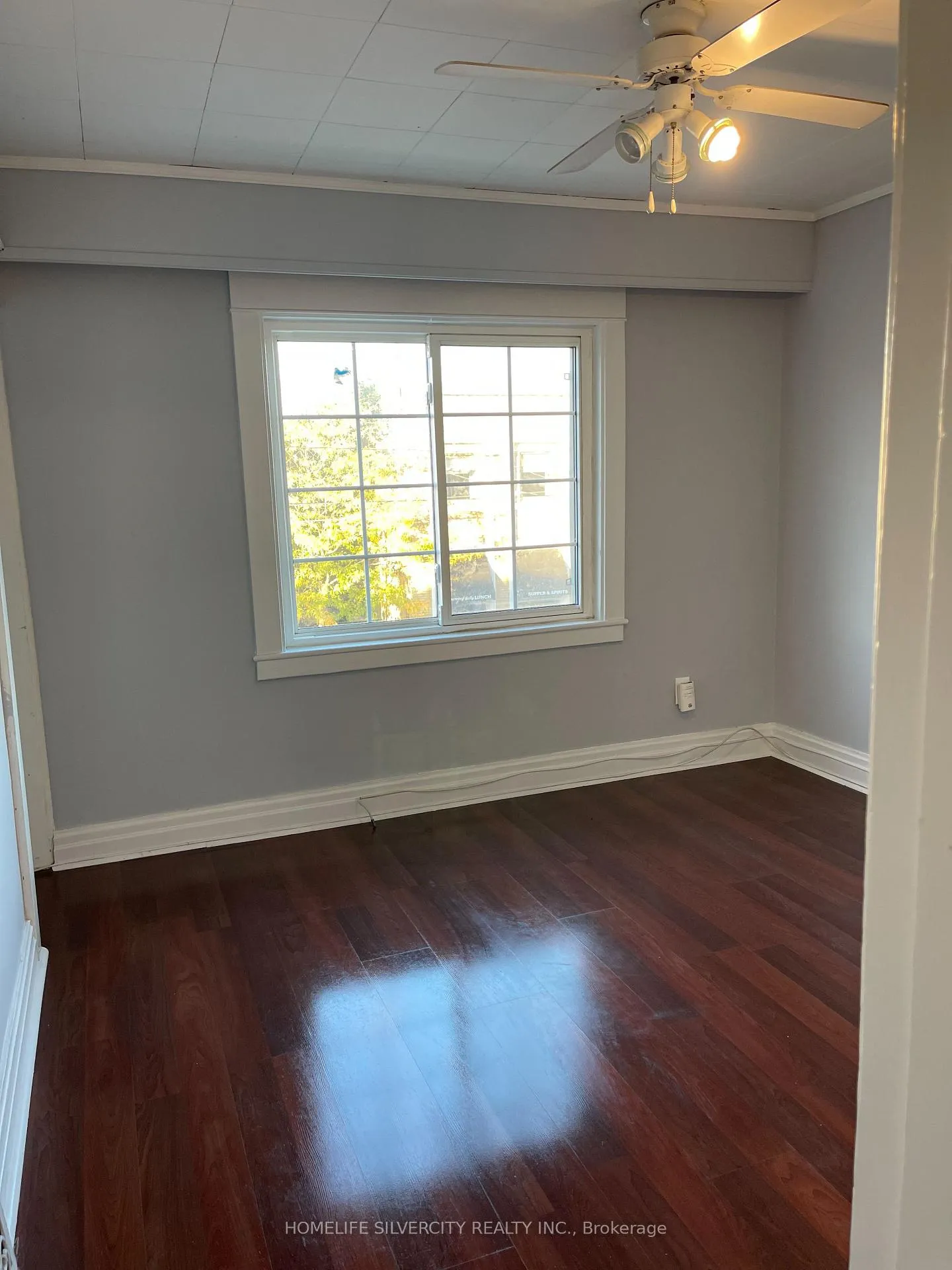 Photo 10 of 435 Aberdeen Avenue, Hamilton, Kirkendall — HOMEH