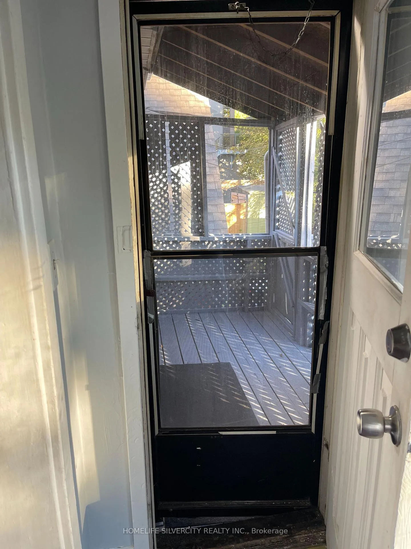 Photo 17 of 435 Aberdeen Avenue, Hamilton, Kirkendall — HOMEH
