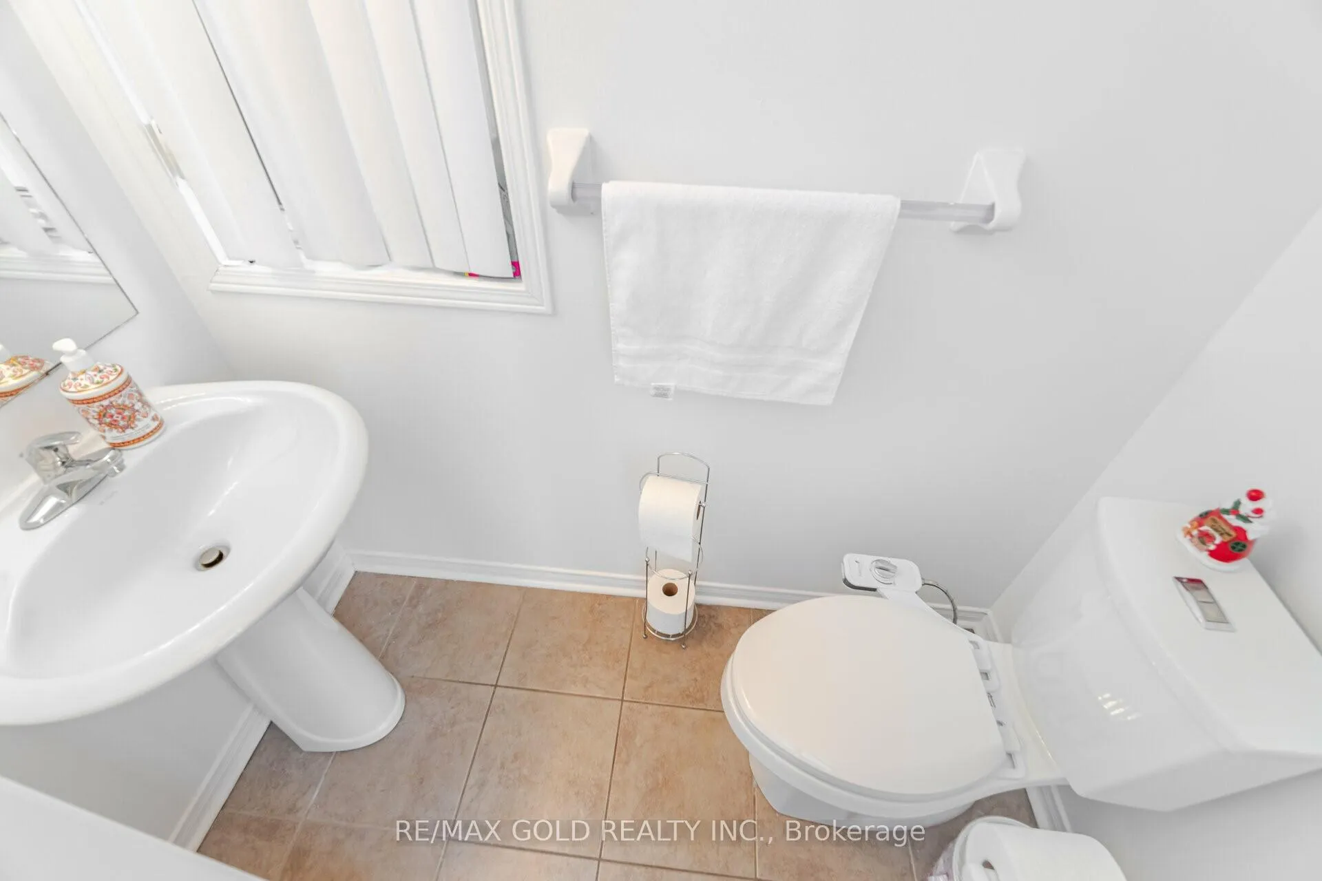 Photo 7 of Unit 142, 60 Fairwood Circle, Brampton, Sandringham-Wellington — HOMEH
