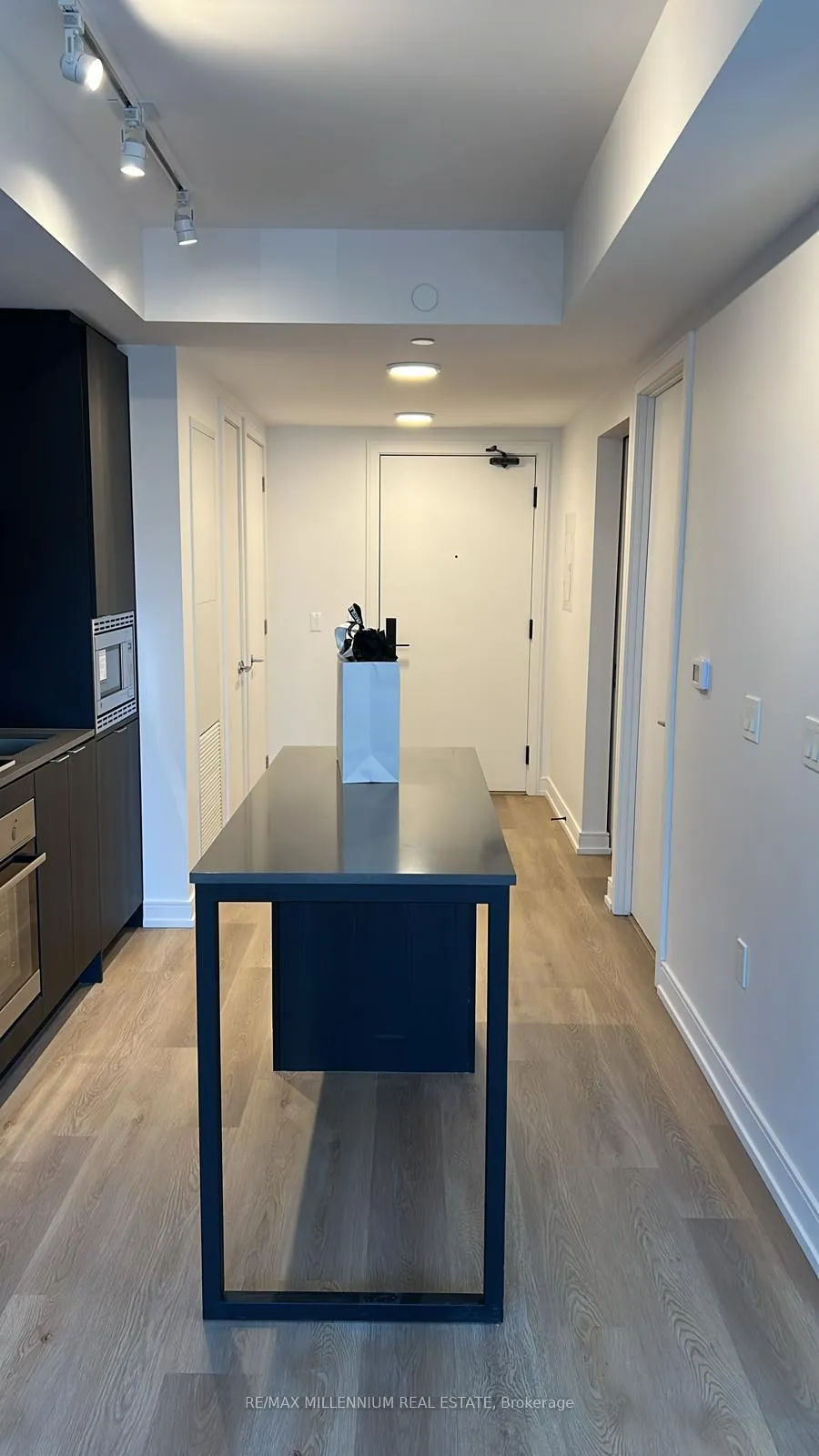 Photo 5 of Unit 413, 1 Jarvis Street, Hamilton, Beasley — HOMEH