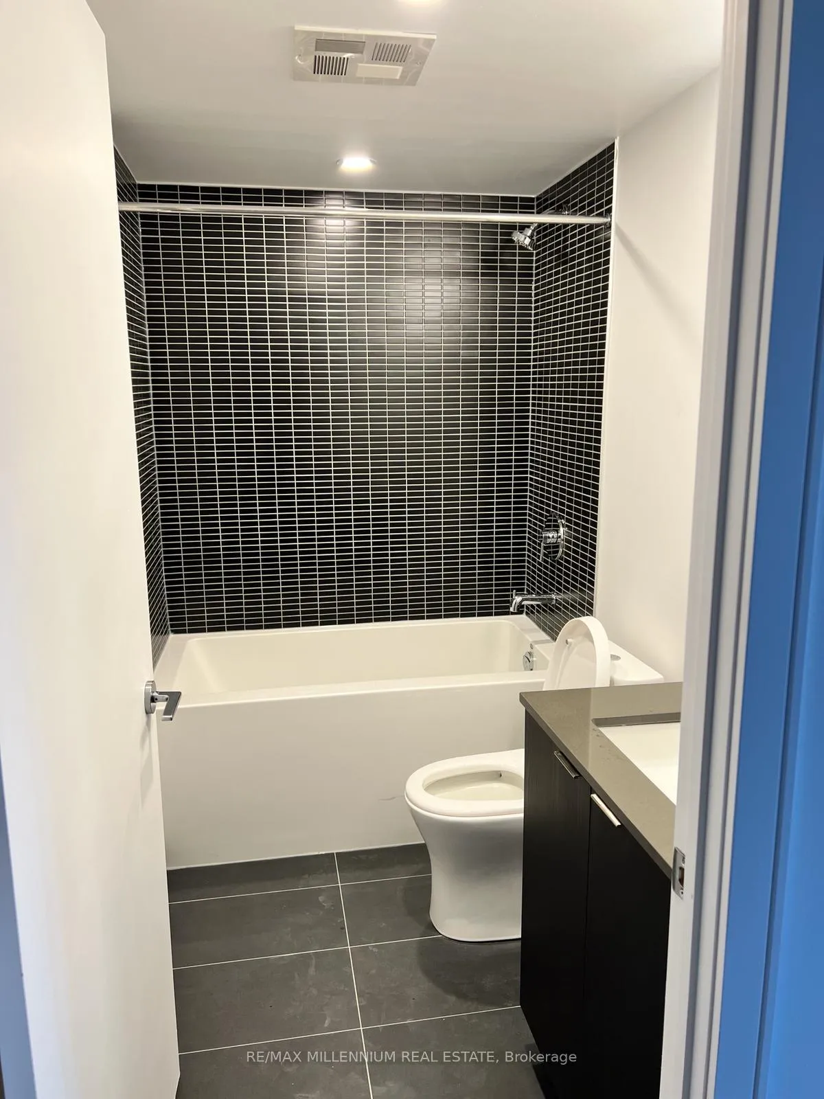 Photo 9 of Unit 413, 1 Jarvis Street, Hamilton, Beasley — HOMEH