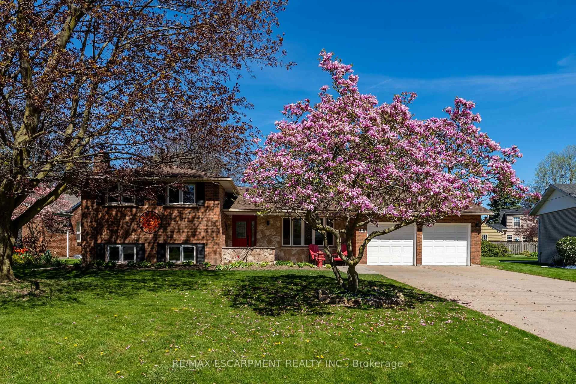Photo 1 of 105 Daleview Drive, Pelham, Fonthill — HOMEH