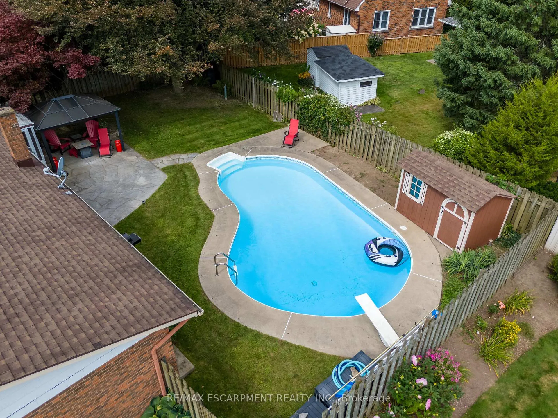 Photo 4 of 105 Daleview Drive, Pelham, Fonthill — HOMEH