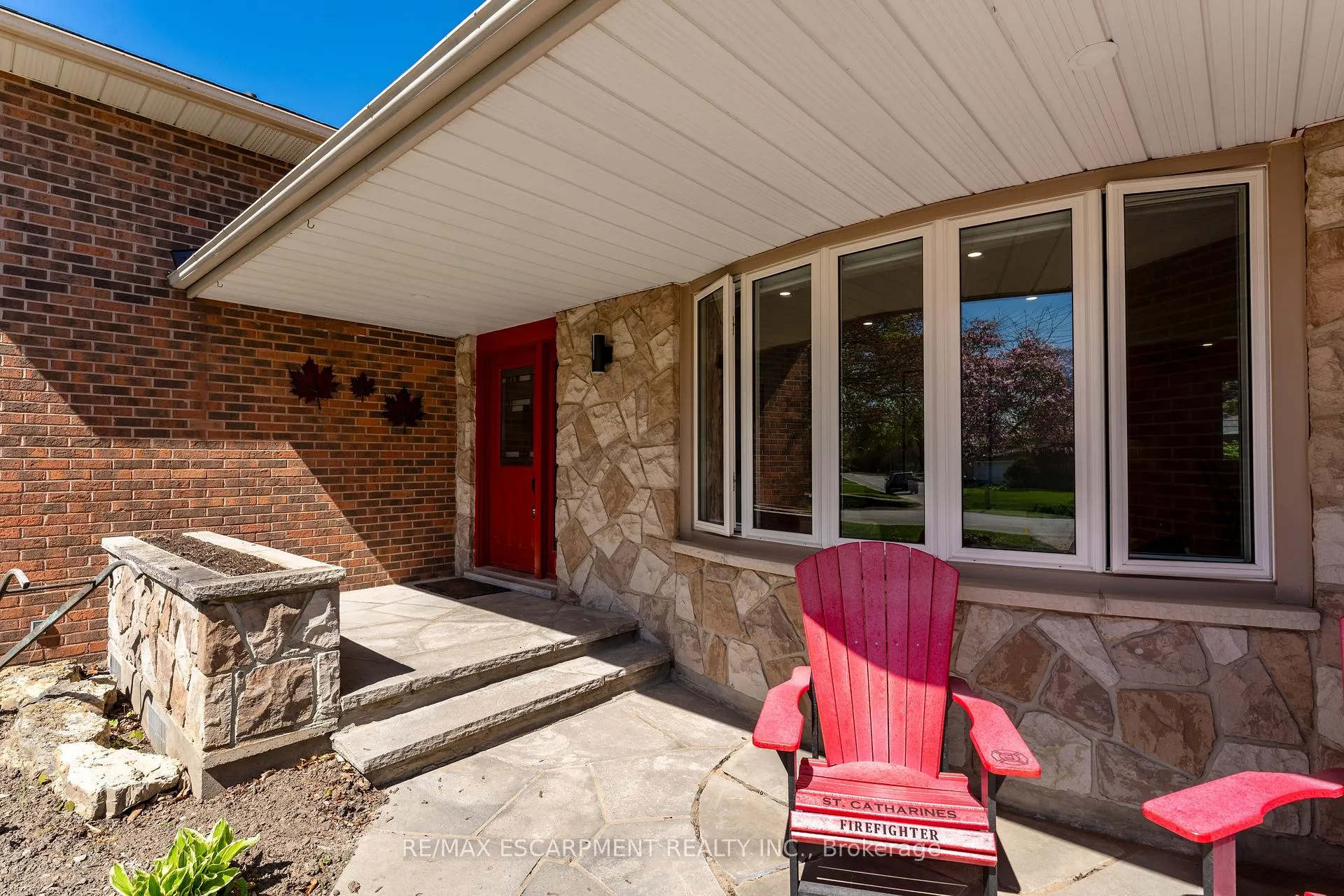 Photo 5 of 105 Daleview Drive, Pelham, Fonthill — HOMEH