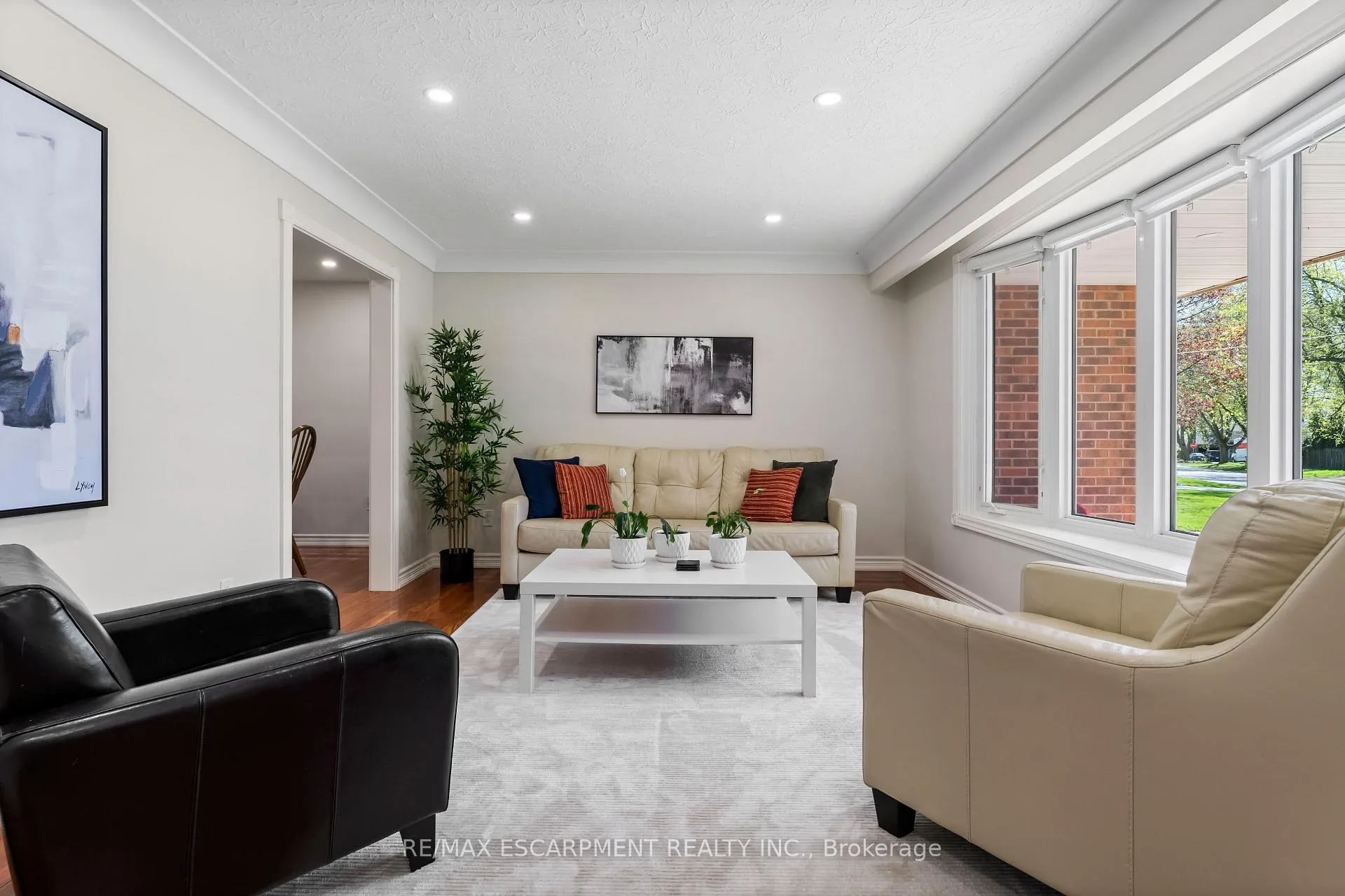 Photo 8 of 105 Daleview Drive, Pelham, Fonthill — HOMEH