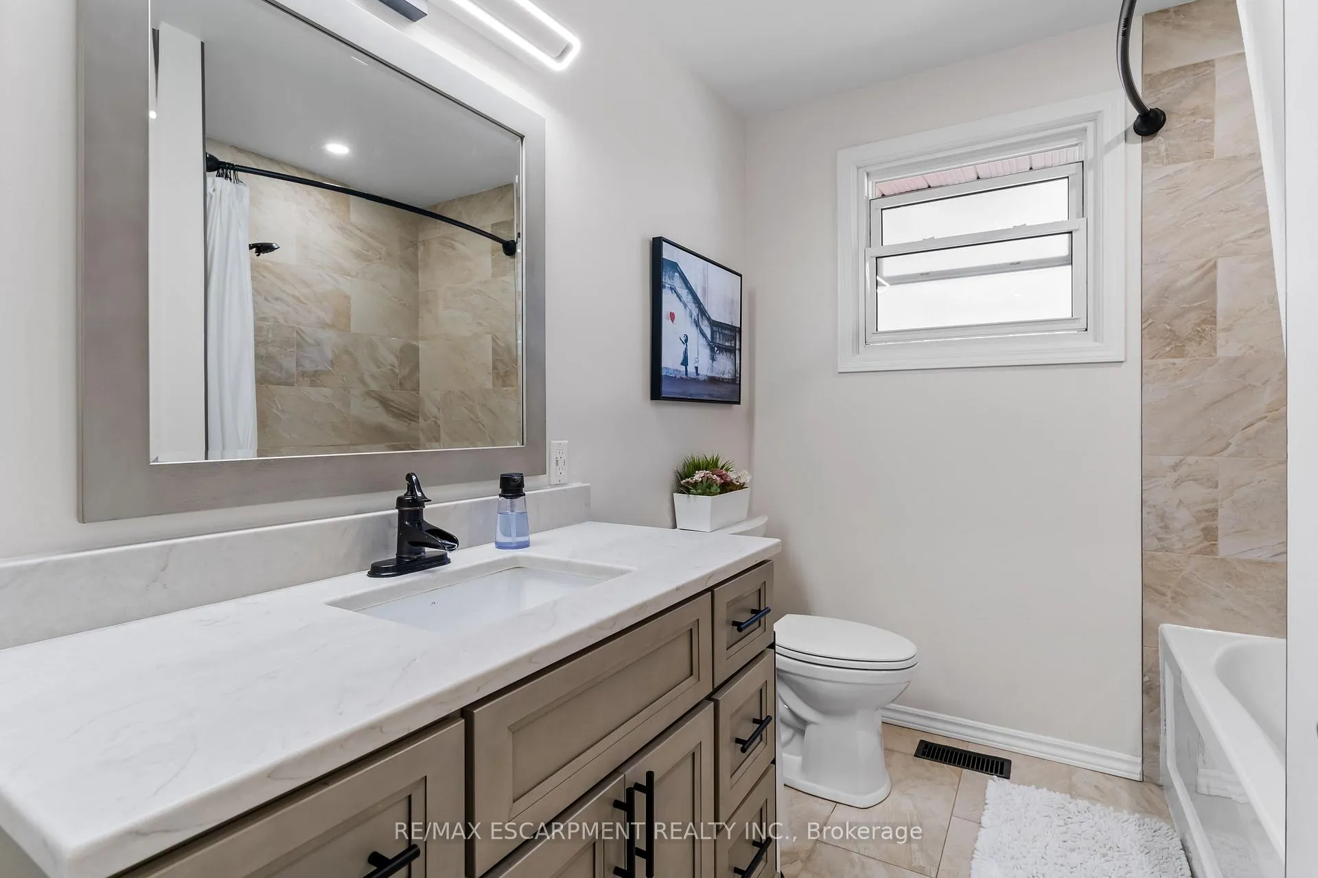 Photo 22 of 105 Daleview Drive, Pelham, Fonthill — HOMEH