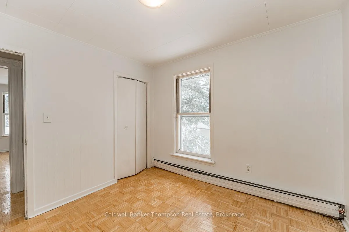 Photo 12 of Unit Unit B, 145 Front Street, Bracebridge, Macaulay — HOMEH