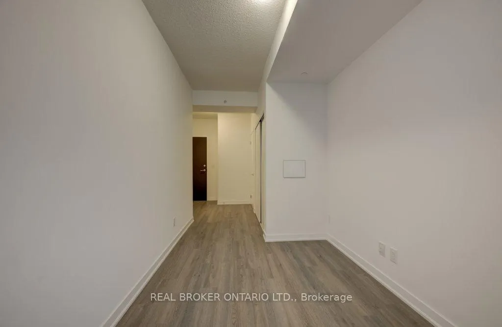 Photo 8 of Unit 908, 85 Duke Street W, Kitchener, City Commercial Core — HOMEH