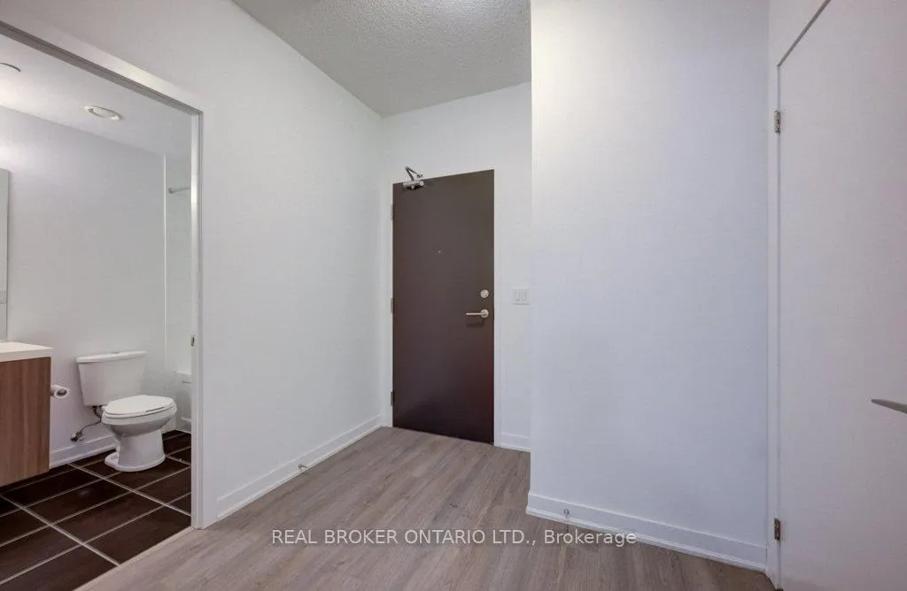 Photo 9 of Unit 908, 85 Duke Street W, Kitchener, City Commercial Core — HOMEH