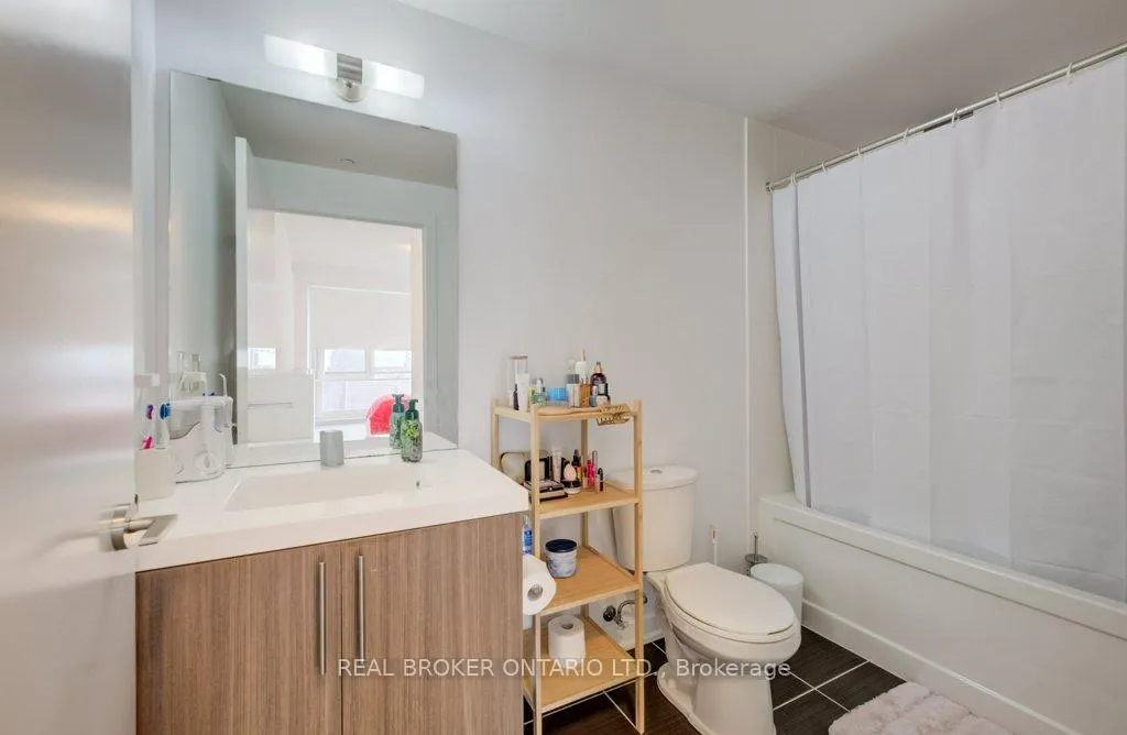 Photo 17 of Unit 908, 85 Duke Street W, Kitchener, City Commercial Core — HOMEH