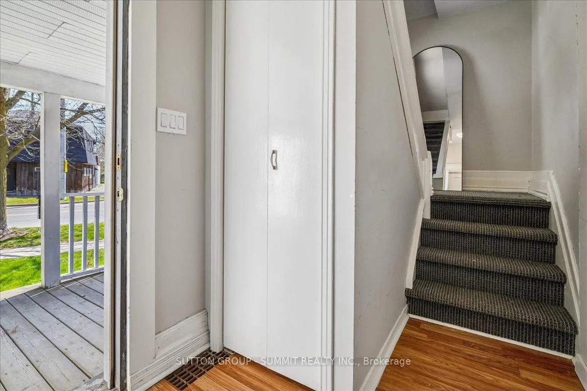 Photo 17 of 155 1/2 Lake Street, St. Catharines, Downtown — HOMEH