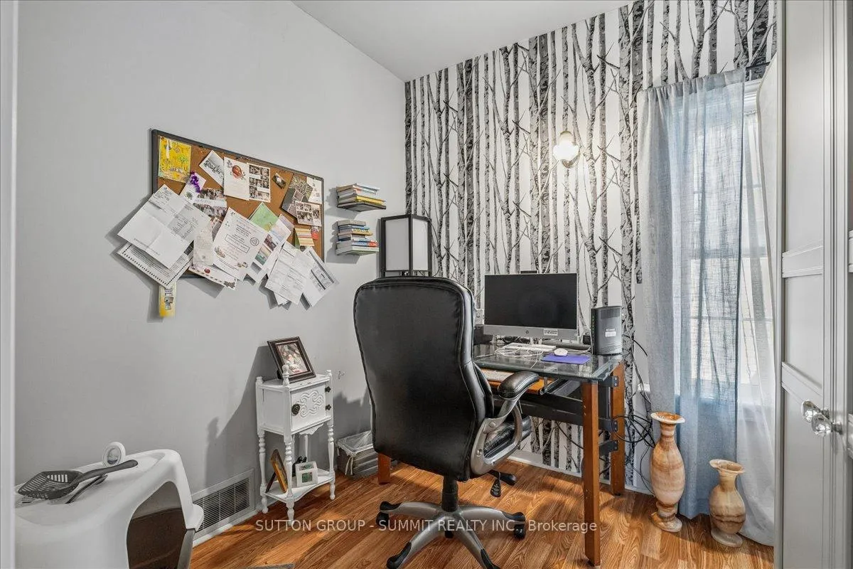 Photo 24 of 155 1/2 Lake Street, St. Catharines, Downtown — HOMEH