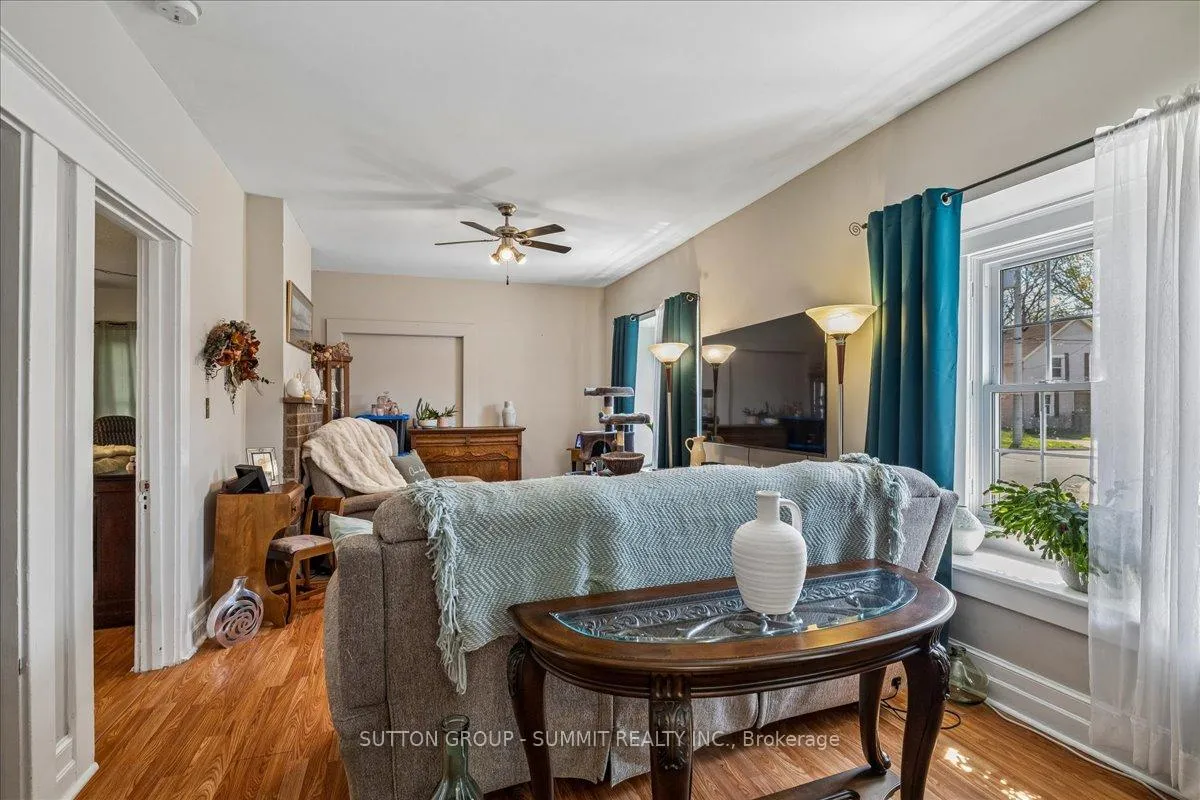 Photo 29 of 155 1/2 Lake Street, St. Catharines, Downtown — HOMEH