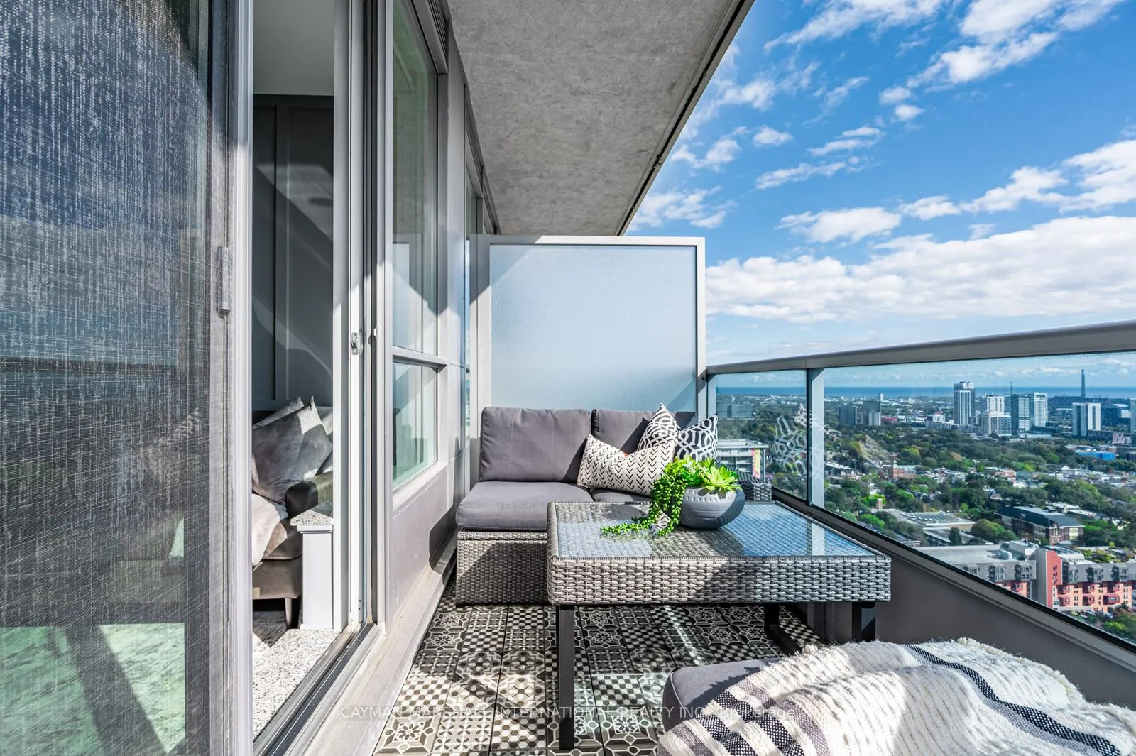 Photo 10 of Unit 3205, 500 Sherbourne Street, Toronto, North St. James Town — HOMEH