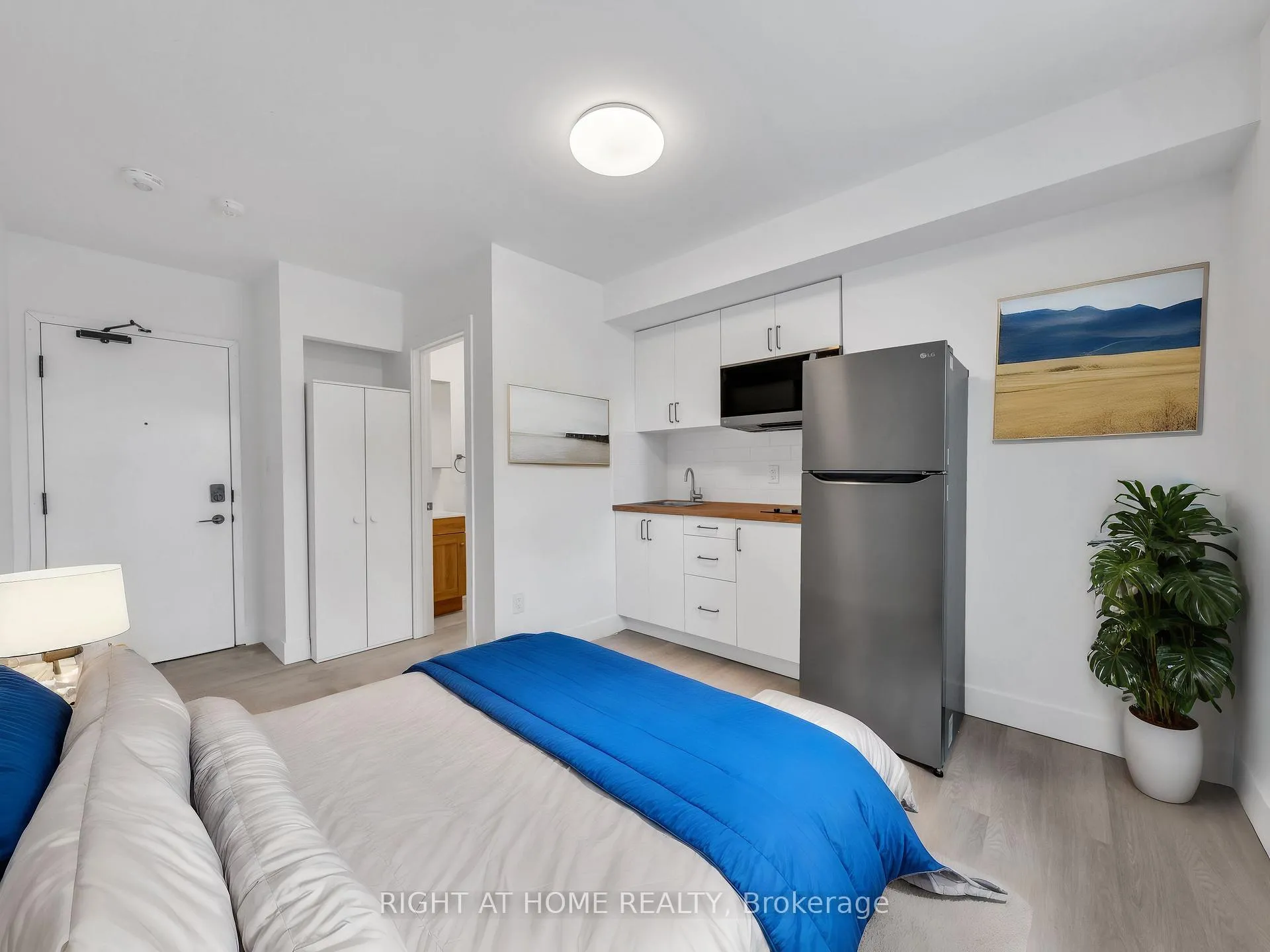 Photo 18 of Unit 105, 1804 Drouillard Road, Windsor — HOMEH