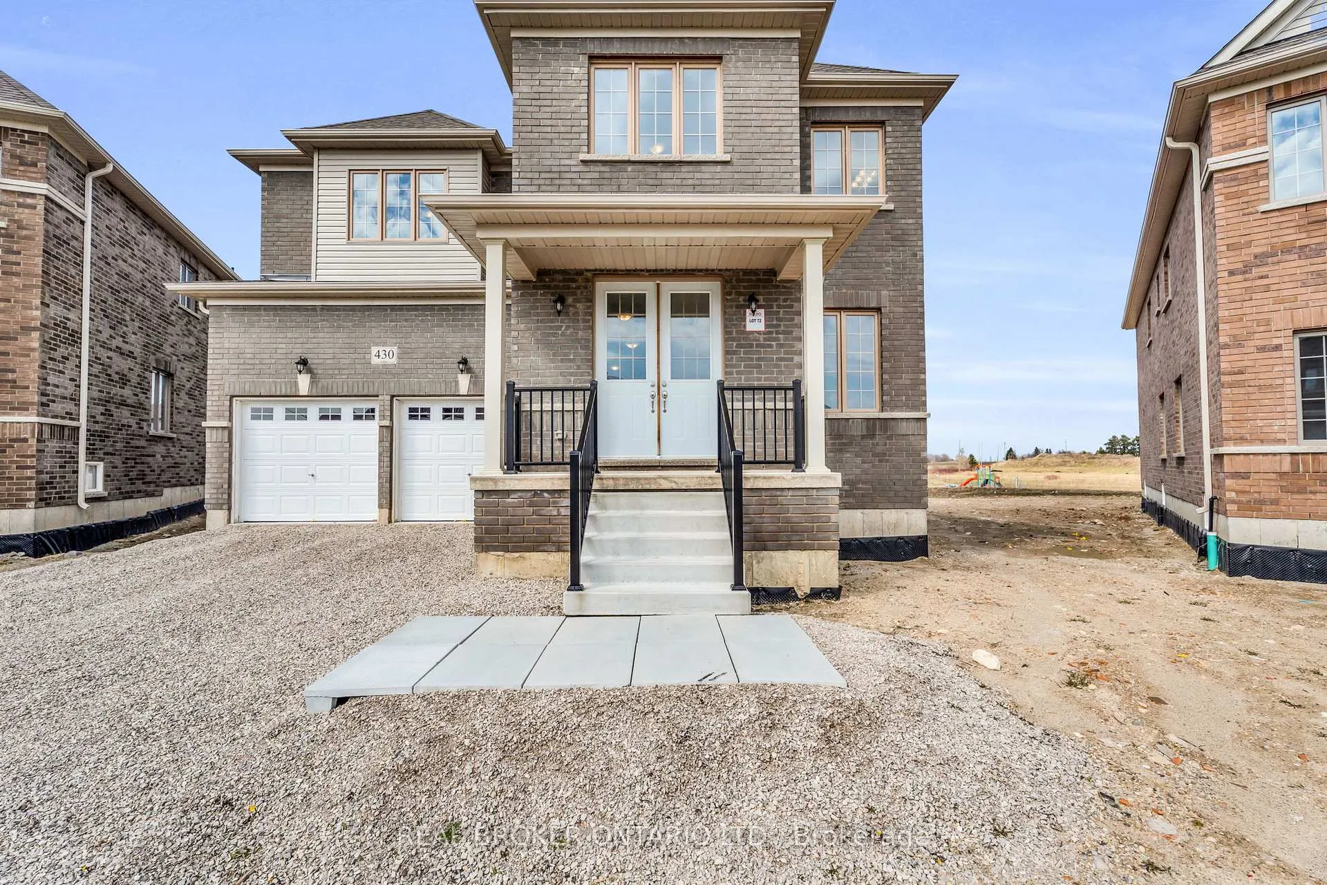 Photo 5 of 430 VanDusen Avenue, Southgate — HOMEH