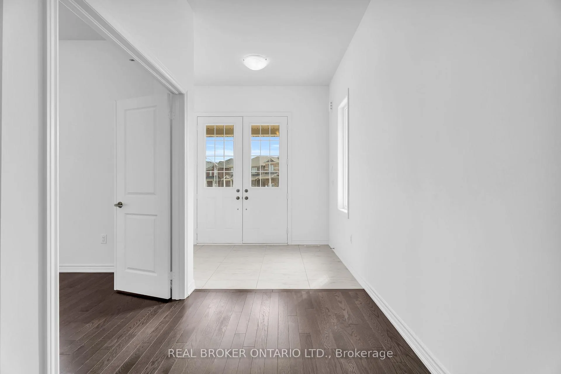 Photo 10 of 430 VanDusen Avenue, Southgate — HOMEH